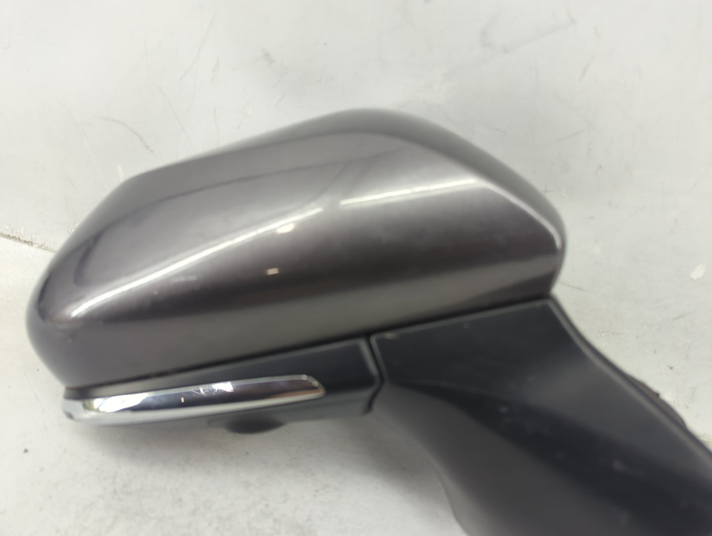 2018-2022 Toyota Camry Passenger Side View Mirror - Right Door Mirror OEM Used - Oemusedautoparts1.com