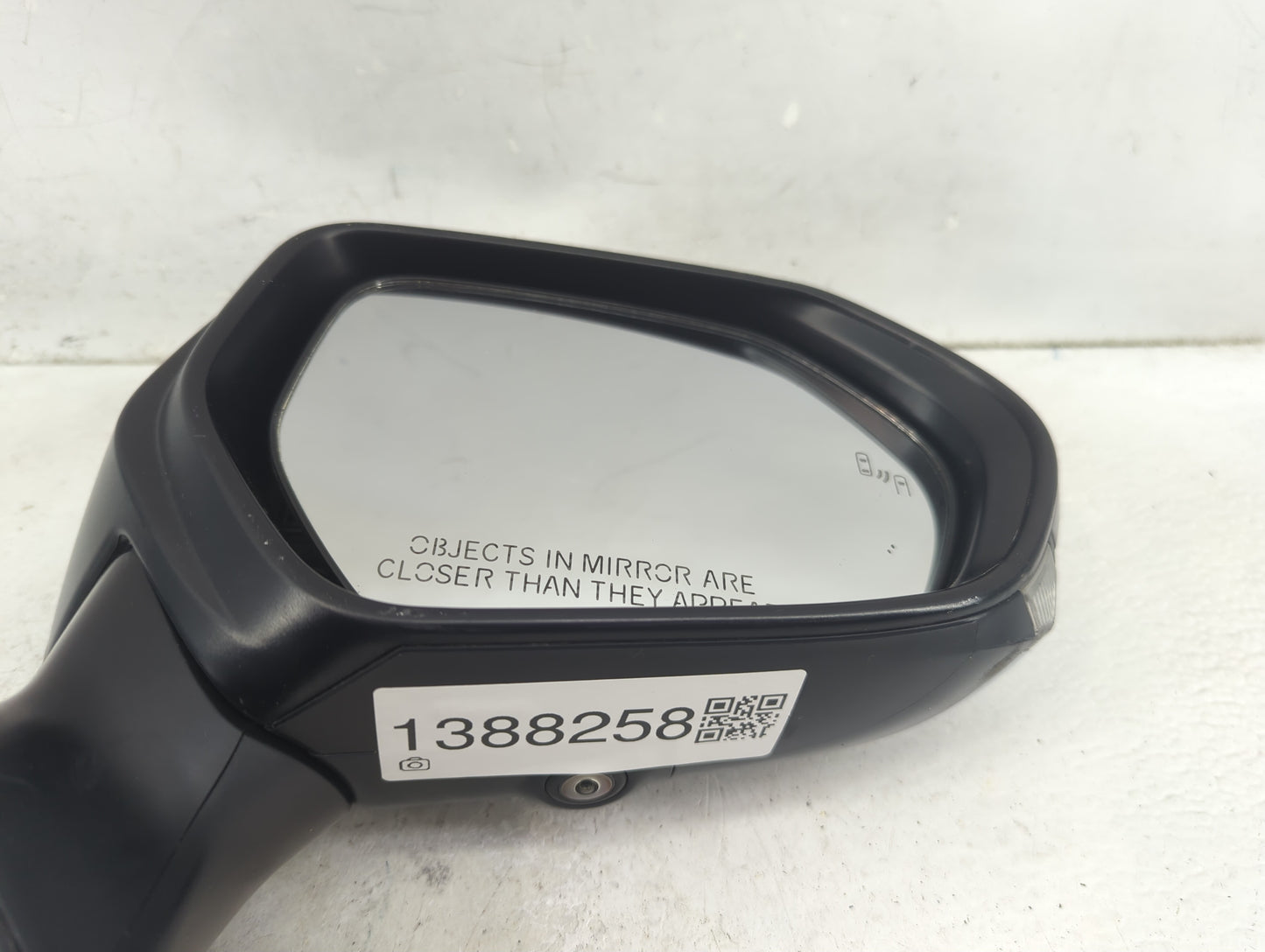2018-2022 Toyota Camry Passenger Side View Mirror - Right Door Mirror OEM Used - Oemusedautoparts1.com