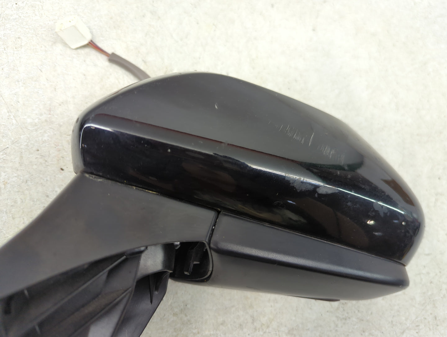 2018-2022 Toyota Camry Driver Side View Mirror - Left Door Mirror OEM Used - Oemusedautoparts1.com