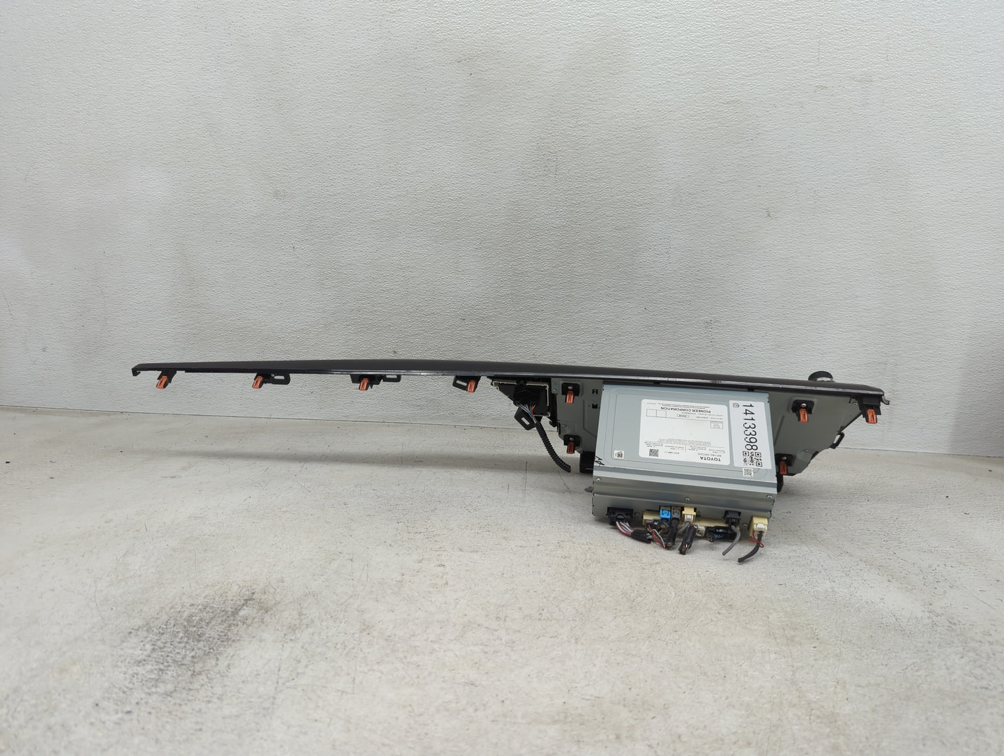2018-2020 Toyota Camry Radio AM FM Cd Player Receiver Replacement P/N:86140-06D20 Fits Fits 2018 2019 2020 OEM Used Auto Par