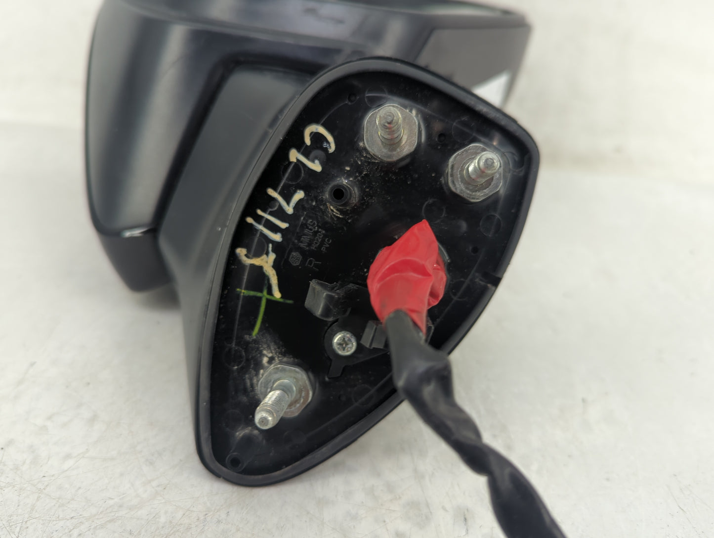 2018-2022 Toyota Camry Passenger Side View Mirror - Right Door Mirror OEM Used - Oemusedautoparts1.com