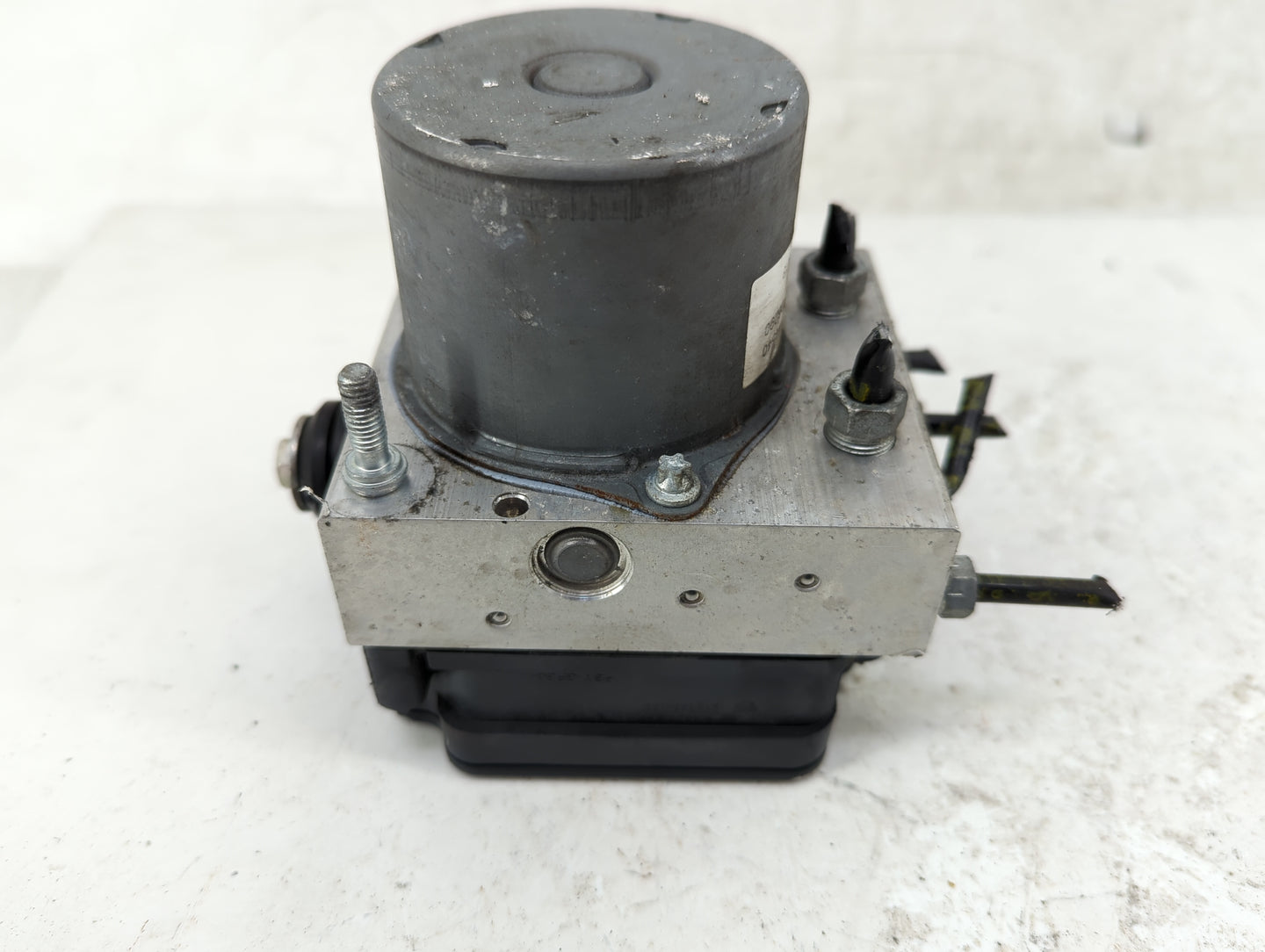 2018-2020 Toyota Camry ABS Pump Control Module Replacement P/N:44540 06290 Fits Fits 2018 2019 2020 OEM Used Auto Parts - Oe