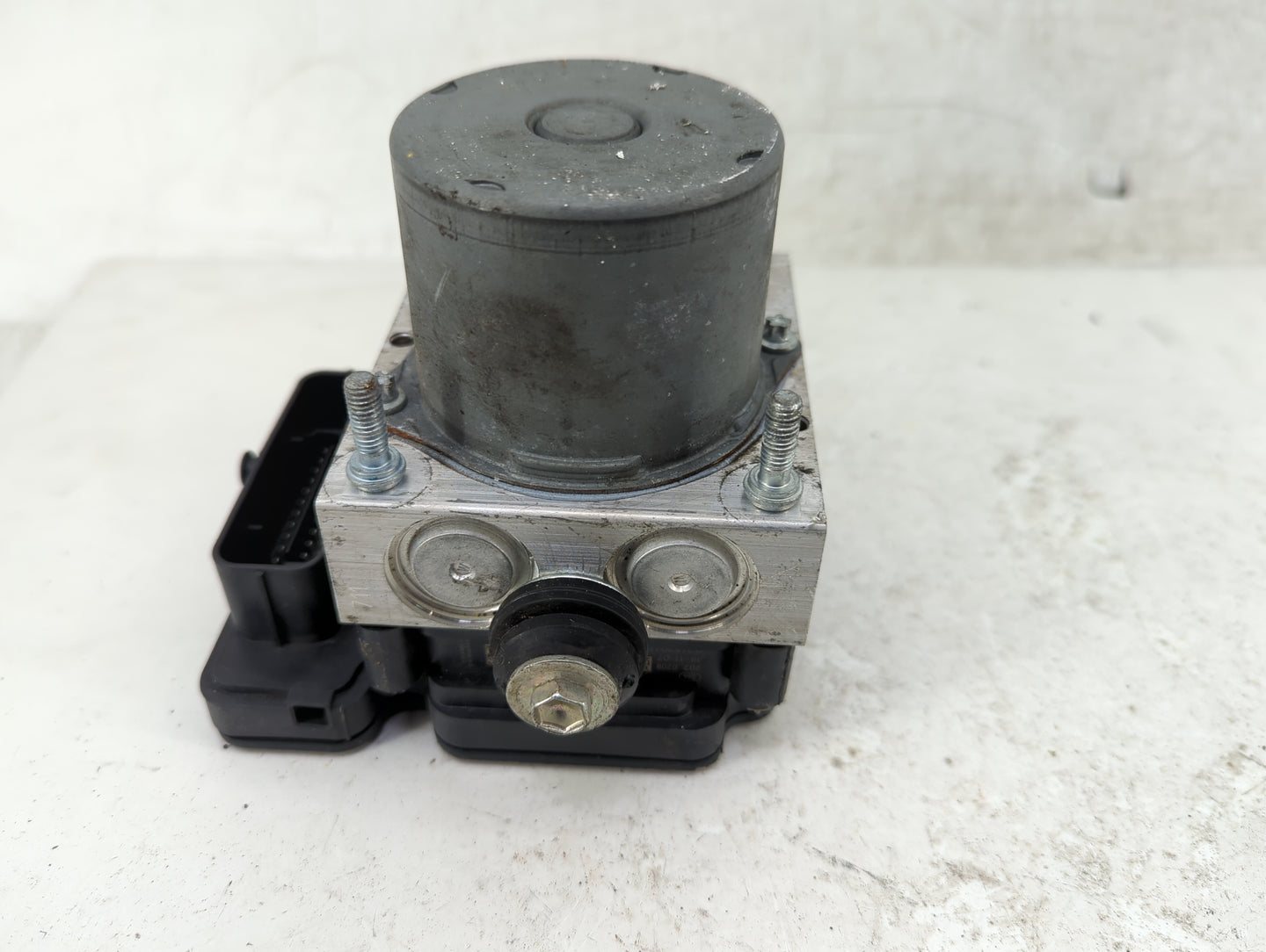 2018-2020 Toyota Camry ABS Pump Control Module Replacement P/N:44540 06290 Fits Fits 2018 2019 2020 OEM Used Auto Parts - Oe