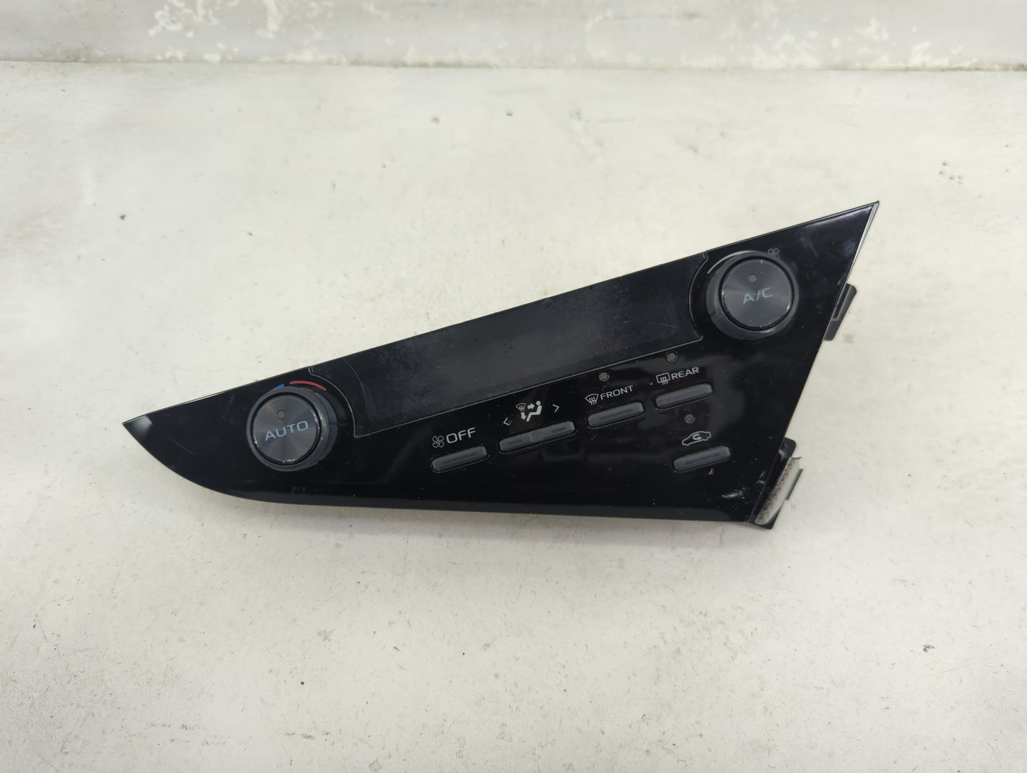 2020 Toyota Camry Climate Control Module Temperature AC/Heater Replacement P/N:55900-06480 A2C39604206 Fits OEM Used Auto Pa