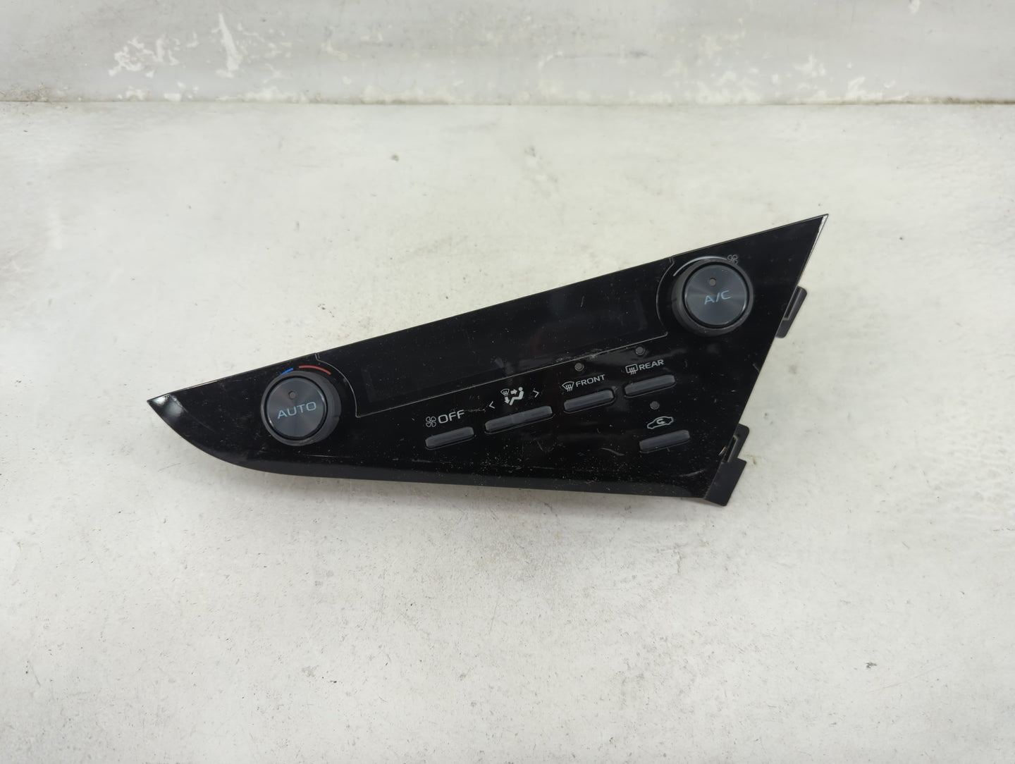 2020 Toyota Camry Climate Control Module Temperature AC/Heater Replacement P/N:55900-06480 A2C39604206 Fits OEM Used Auto Pa