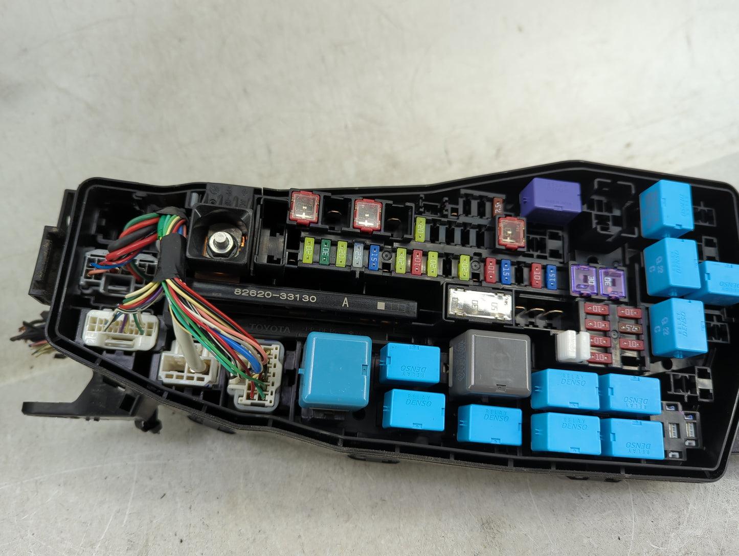 2018-2022 Toyota Camry Fusebox Fuse Box Panel Relay Module P/N:82620-33130 Fits Fits 2018 2019 2020 2021 2022 OEM Used Auto 