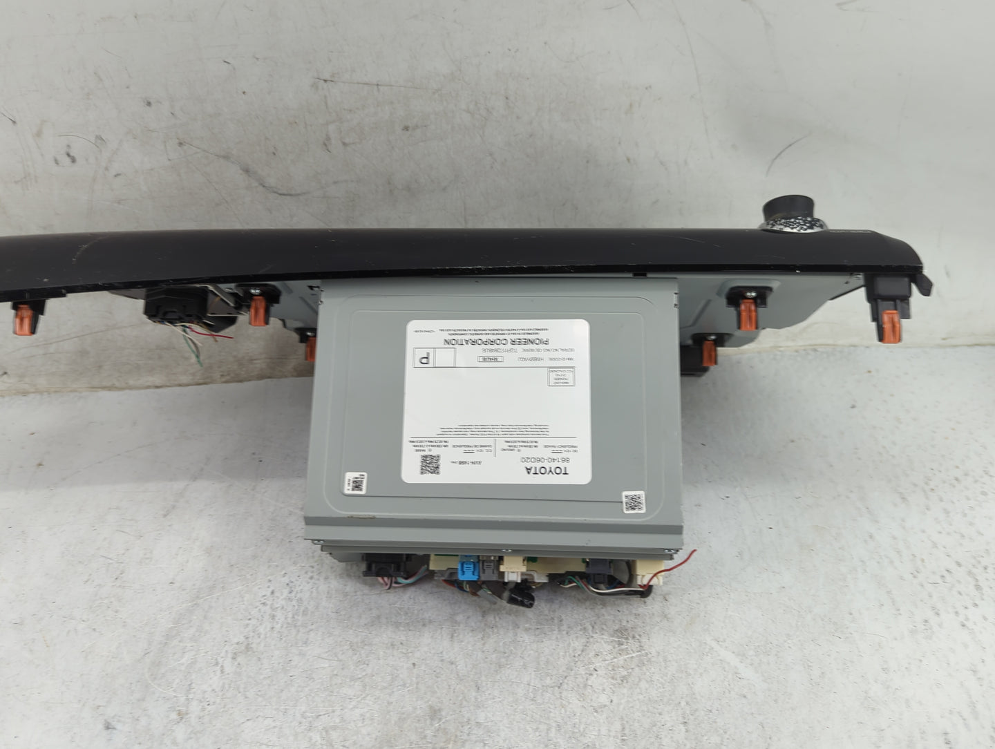 2020-2022 Toyota Camry Radio AM FM Cd Player Receiver Replacement P/N:86140-06D20 AVH-1498 Fits Fits 2020 2021 2022 OEM Used