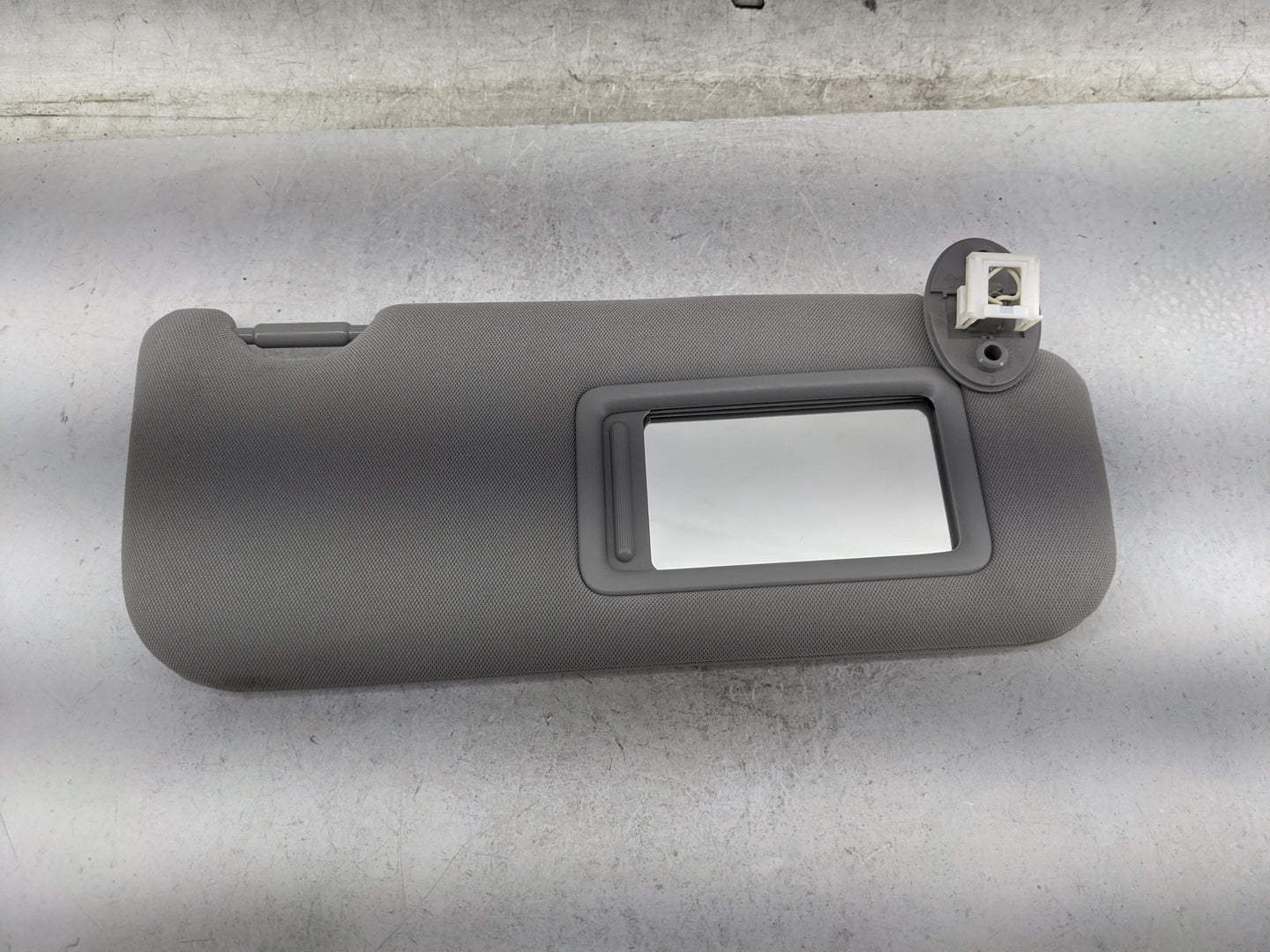2018-2022 Toyota Camry Sun Visor Shade Replacement Passenger Right Mirror Fits Fits 2018 2019 2020 2021 2022 OEM Used Auto P