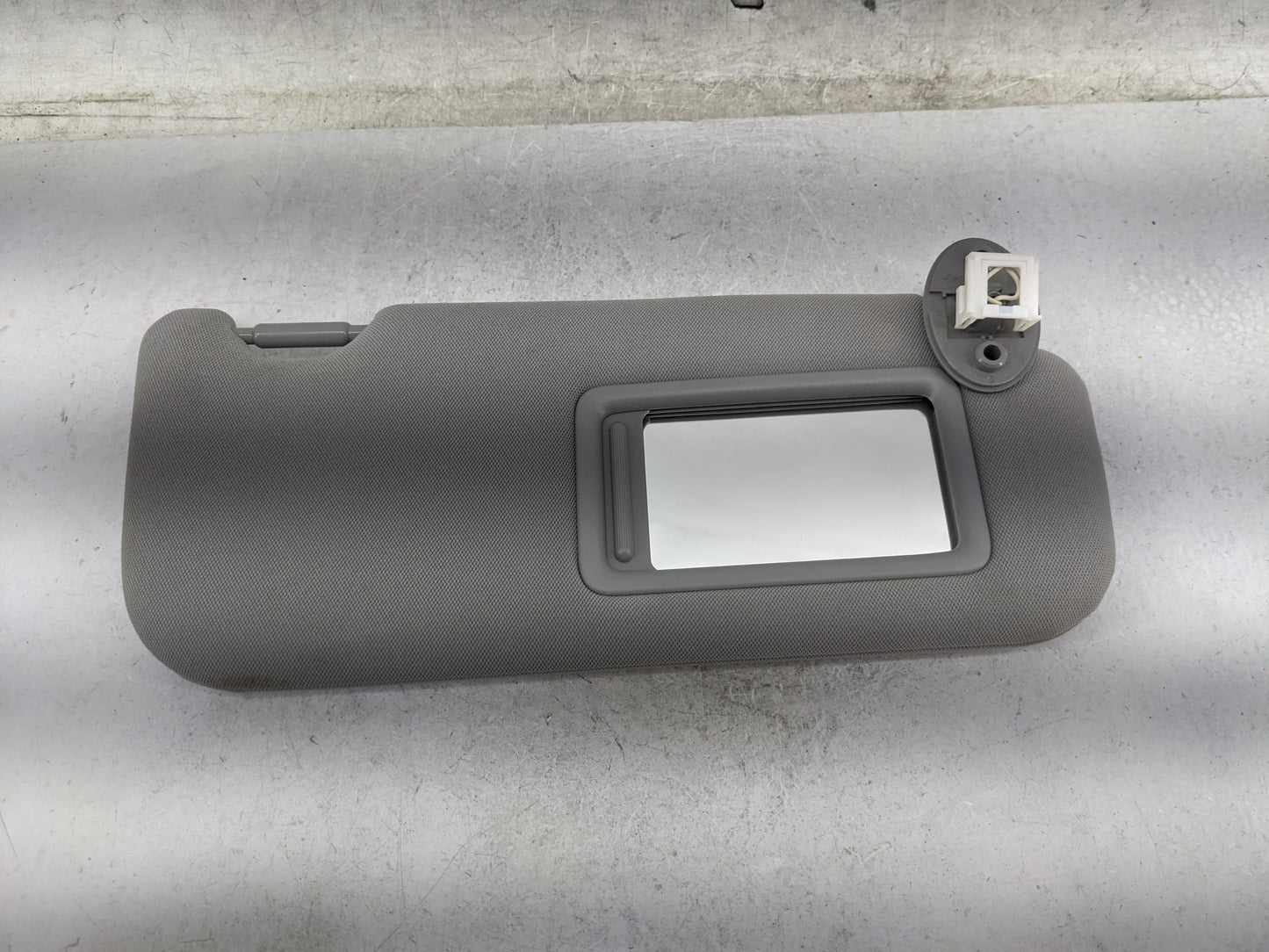 2018-2022 Toyota Camry Sun Visor Shade Replacement Passenger Right Mirror Fits Fits 2018 2019 2020 2021 2022 OEM Used Auto P