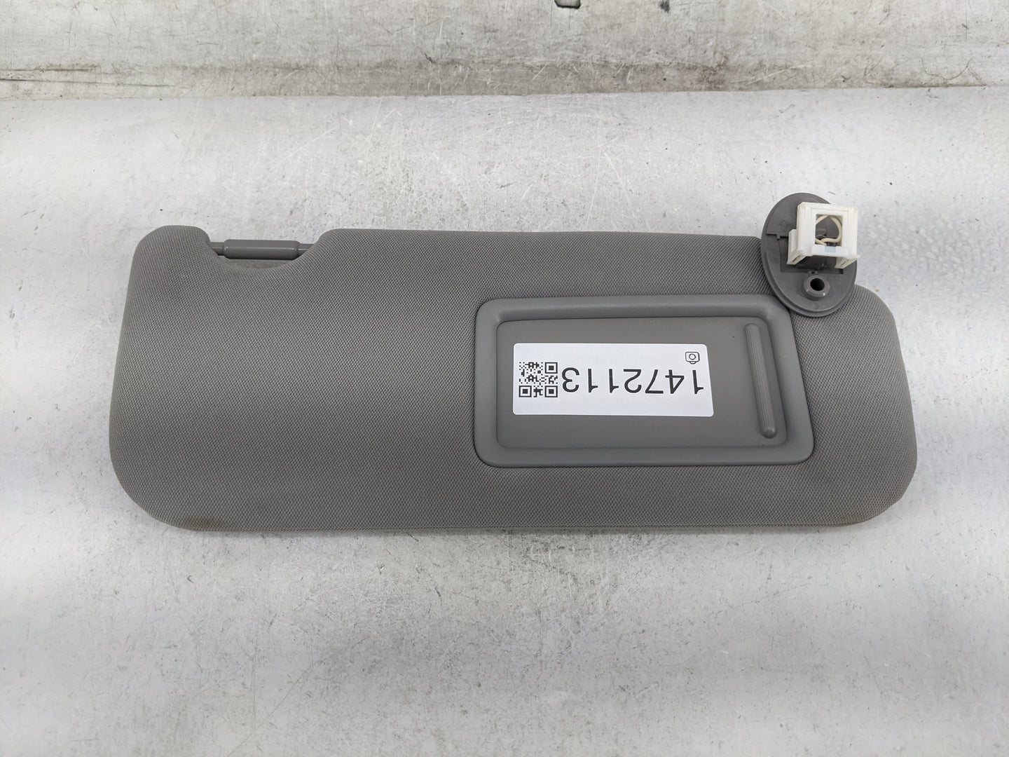 2018-2022 Toyota Camry Sun Visor Shade Replacement Passenger Right Mirror Fits Fits 2018 2019 2020 2021 2022 OEM Used Auto P