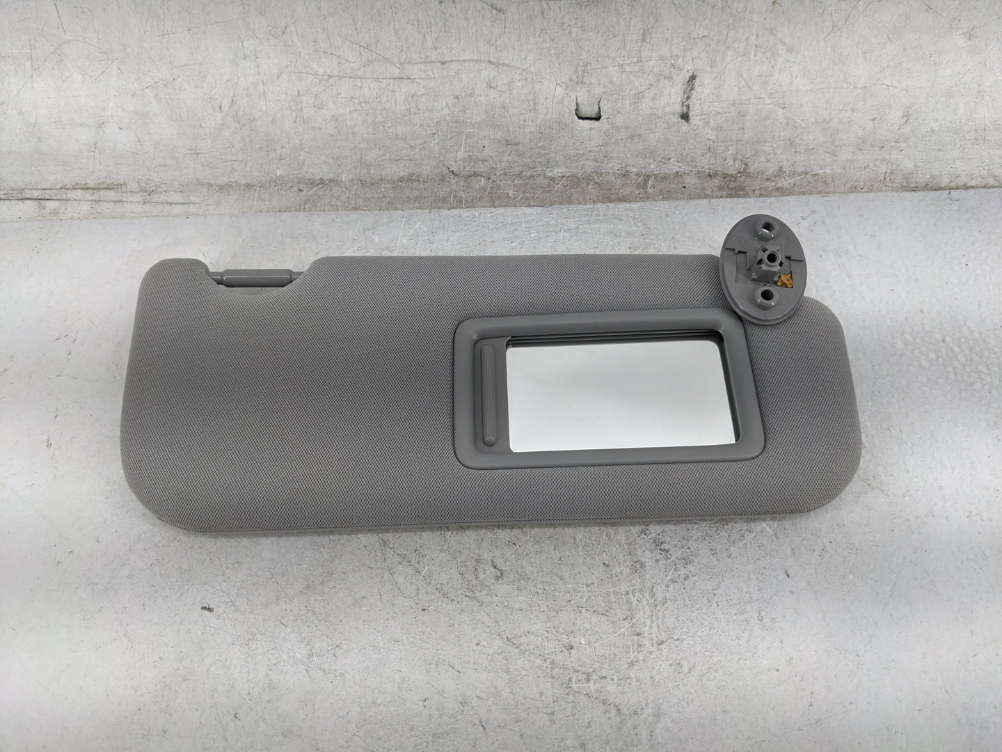 2018-2022 Toyota Camry Sun Visor Shade Replacement Passenger Right Mirror Fits Fits 2018 2019 2020 2021 2022 OEM Used Auto P