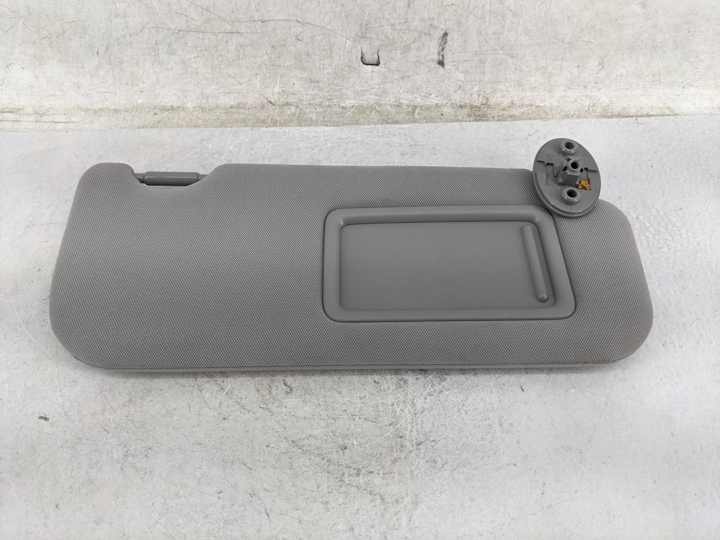 2018-2022 Toyota Camry Sun Visor Shade Replacement Passenger Right Mirror Fits Fits 2018 2019 2020 2021 2022 OEM Used Auto P