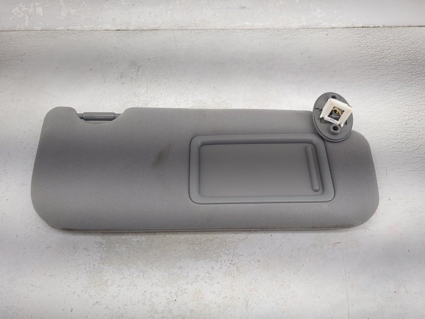 2020 Toyota Camry Sun Visor Shade Replacement Passenger Right Mirror Fits OEM Used Auto Parts - Oemusedautoparts1.com
