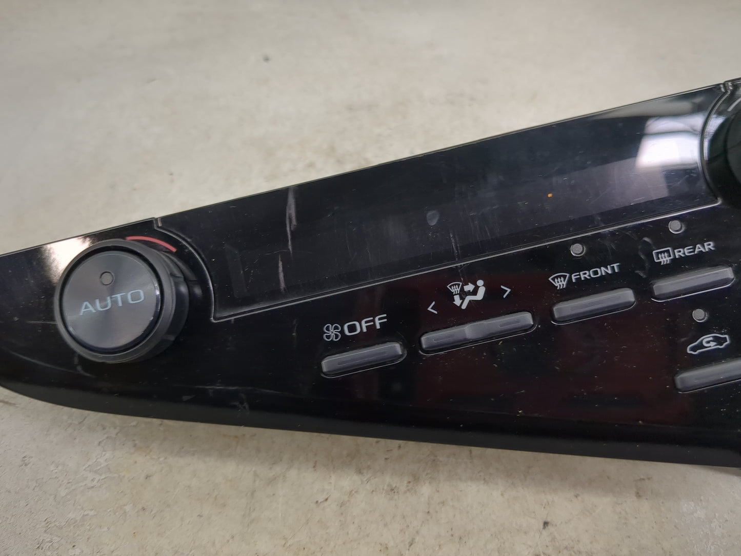2018-2022 Toyota Camry Climate Control Module Temperature AC/Heater Replacement P/N:55900-06480 A2C39604206 Fits OEM Used Au