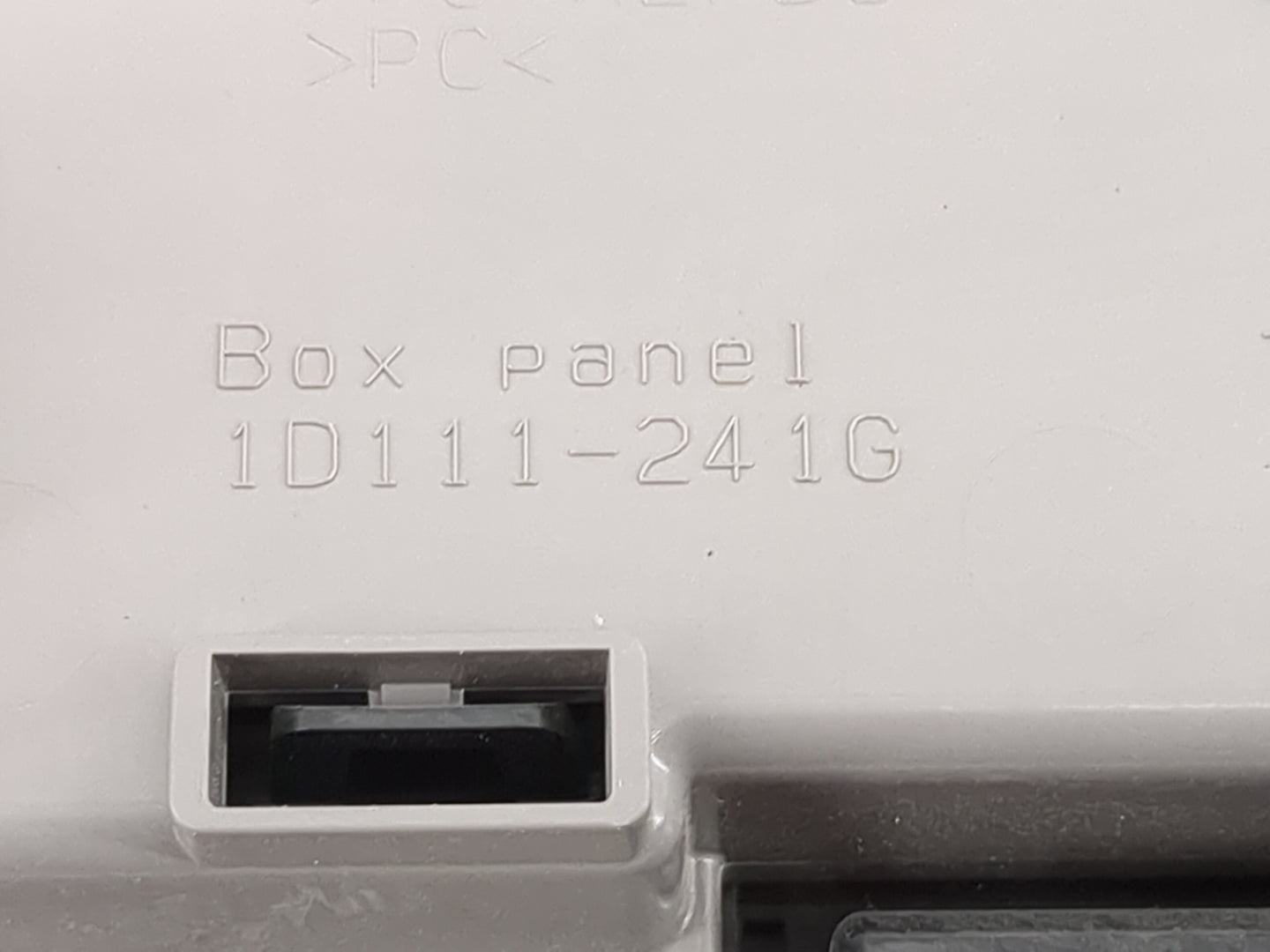 2018-2020 Toyota Camry Overhead Roof Console Gray - Oemusedautoparts1.com