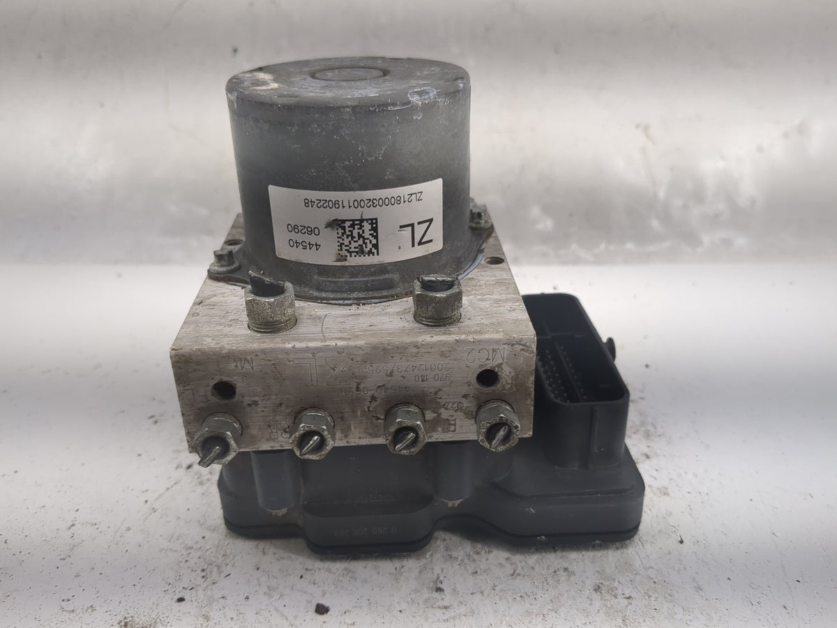 2018-2020 Toyota Camry ABS Pump Control Module Replacement P/N:ZL2180003200119022248 44540 06290 Fits Fits 2018 2019 2020 OE