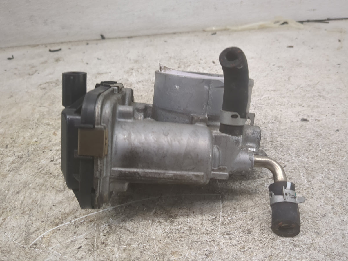 2018-2022 Toyota Camry Throttle Body P/N:22030-F0010 Fits Fits 2018 2019 2020 2021 2022 OEM Used Auto Parts - Oemusedautopar
