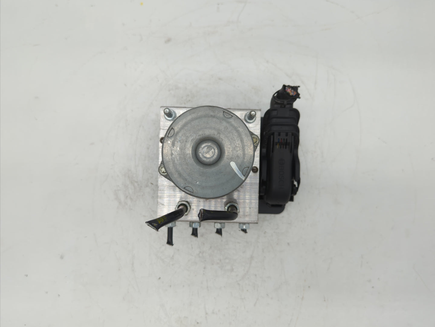 2018 Toyota Camry ABS Pump Control Module Replacement P/N:44540-06290 44540 06290 Fits OEM Used Auto Parts - Oemusedautopart