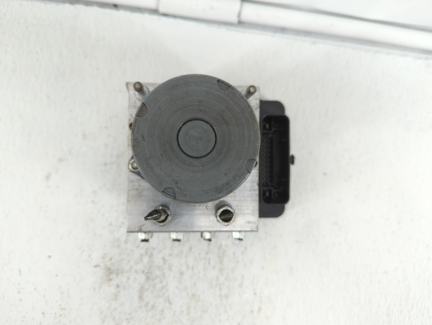 2018 Toyota Camry ABS Pump Control Module Replacement P/N:44540-06290 44540 06290 Fits OEM Used Auto Parts - Oemusedautopart