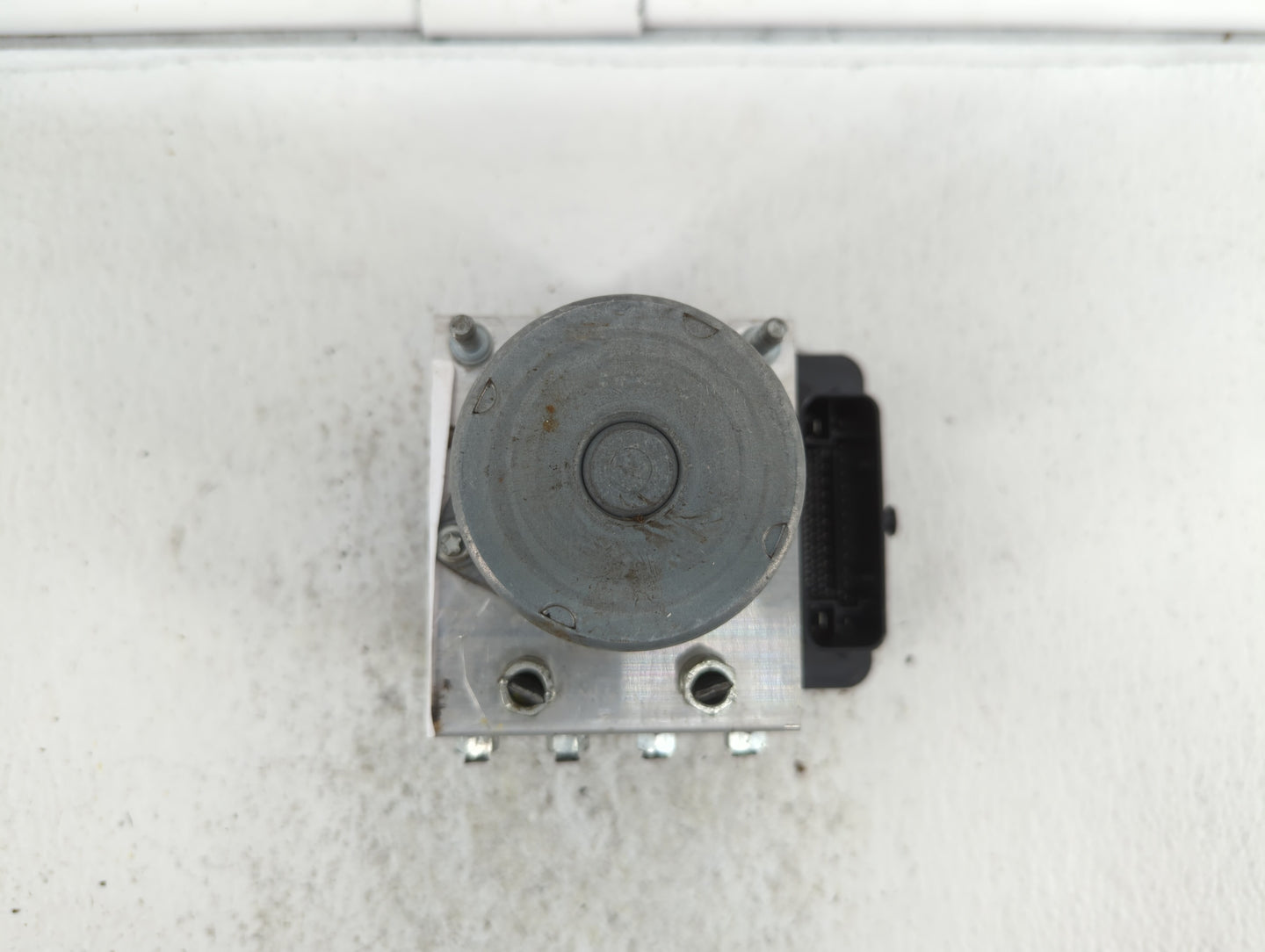 2018 Toyota Camry ABS Pump Control Module Replacement P/N:44540-06290 44540 06290 Fits OEM Used Auto Parts - Oemusedautopart