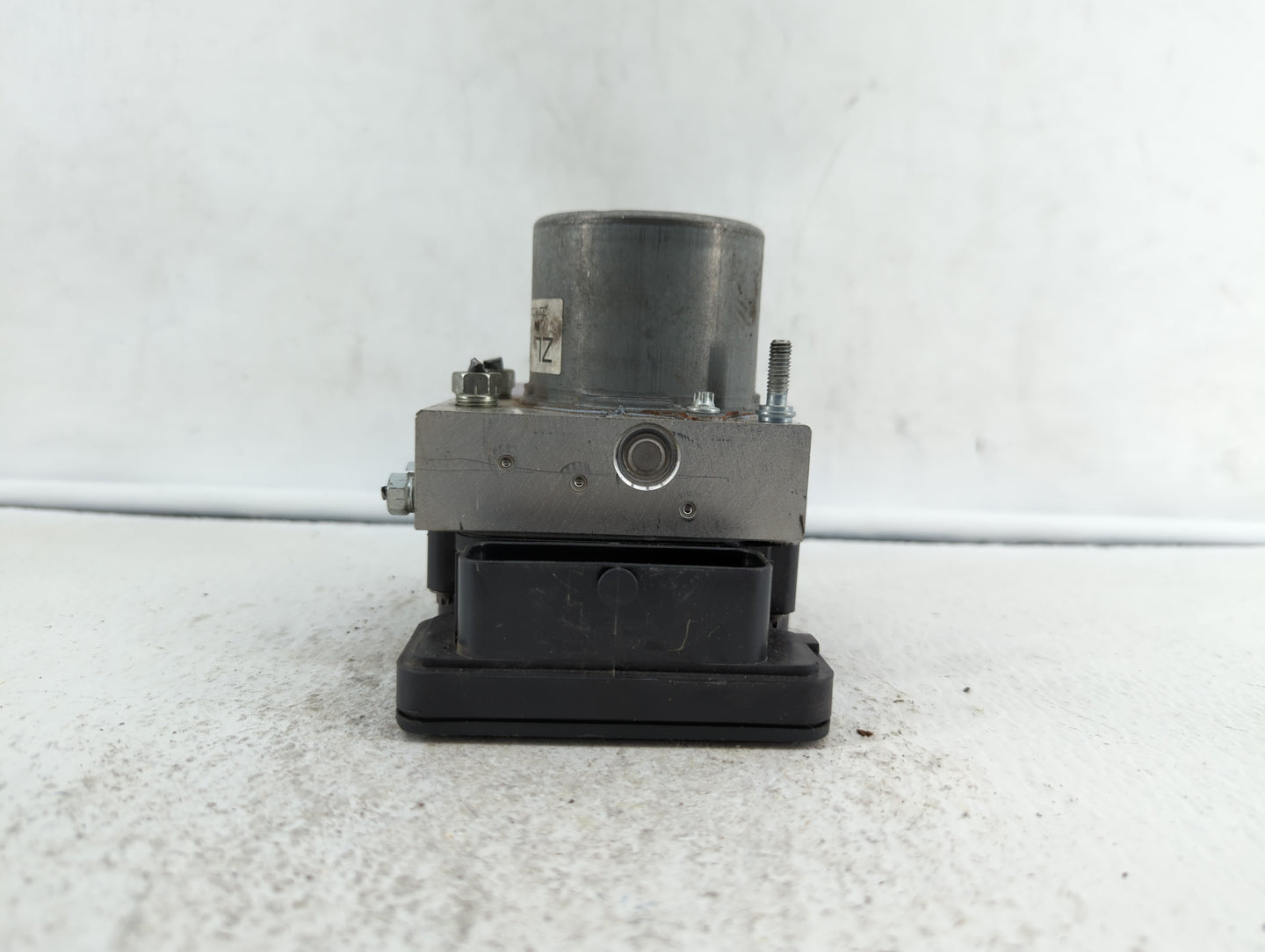 2018 Toyota Camry ABS Pump Control Module Replacement P/N:44540-06290 44540 06290 Fits OEM Used Auto Parts - Oemusedautopart