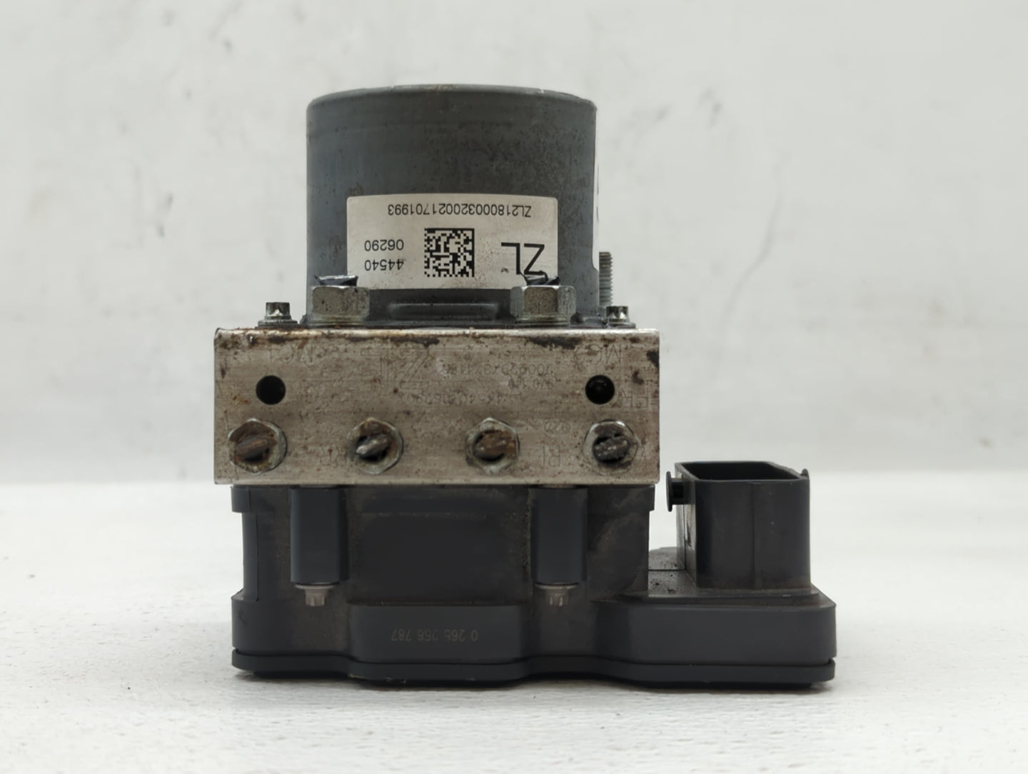 2018-2020 Toyota Camry ABS Pump Control Module Replacement P/N:44540-06290 Fits Fits 2018 2019 2020 OEM Used Auto Parts - Oe