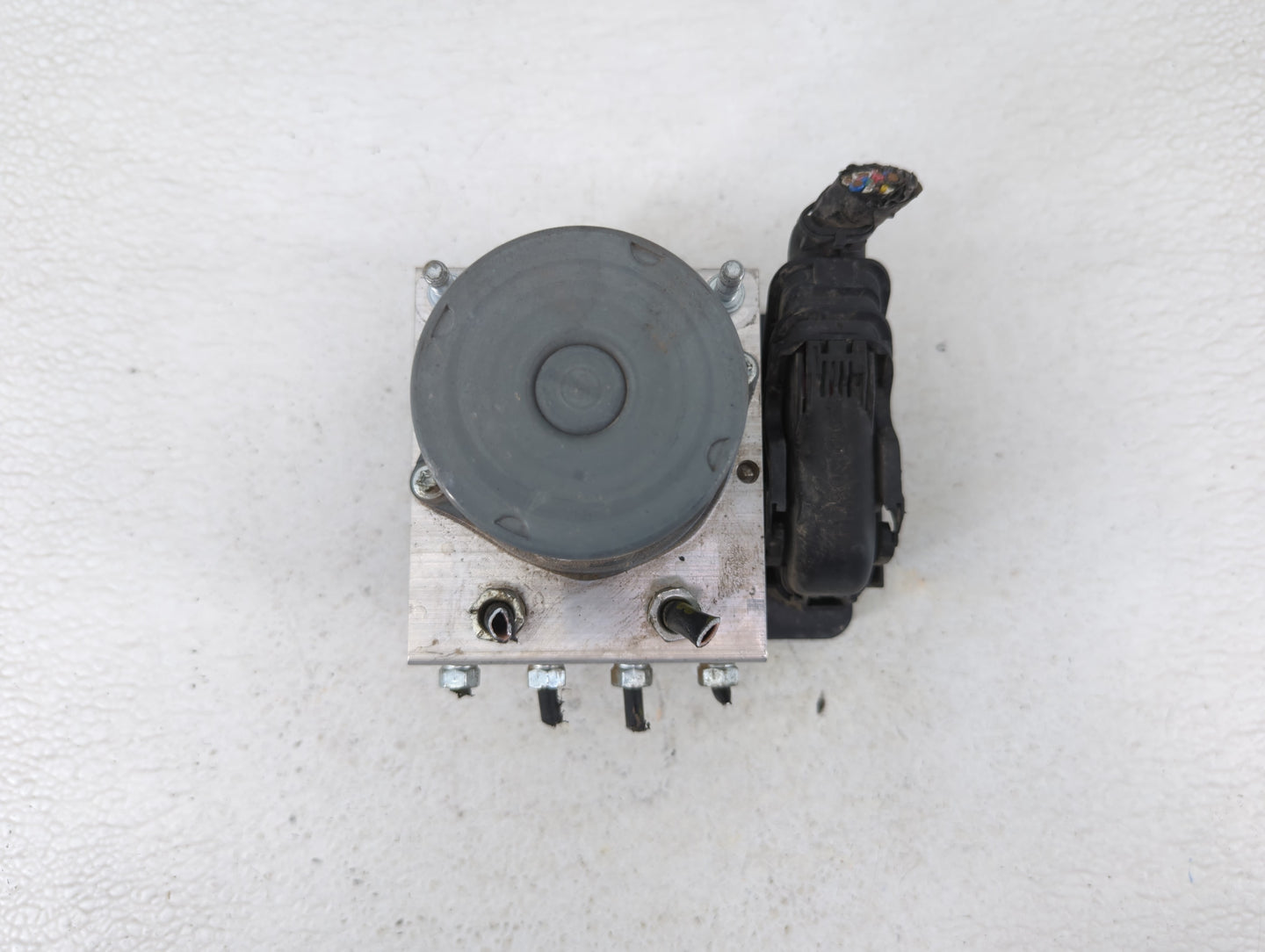 2018-2020 Toyota Camry ABS Pump Control Module Replacement P/N:44540-06290 Fits Fits 2018 2019 2020 OEM Used Auto Parts - Oe