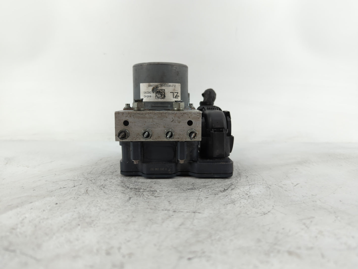 2018-2020 Toyota Camry ABS Pump Control Module Replacement P/N:44540-06290 Fits Fits 2018 2019 2020 OEM Used Auto Parts - Oe