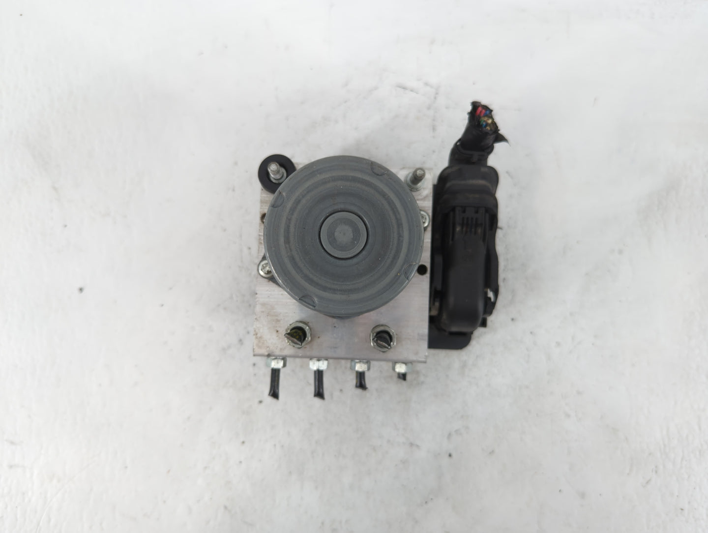 2018-2020 Toyota Camry ABS Pump Control Module Replacement P/N:4454006290 Fits Fits 2018 2019 2020 OEM Used Auto Parts - Oem