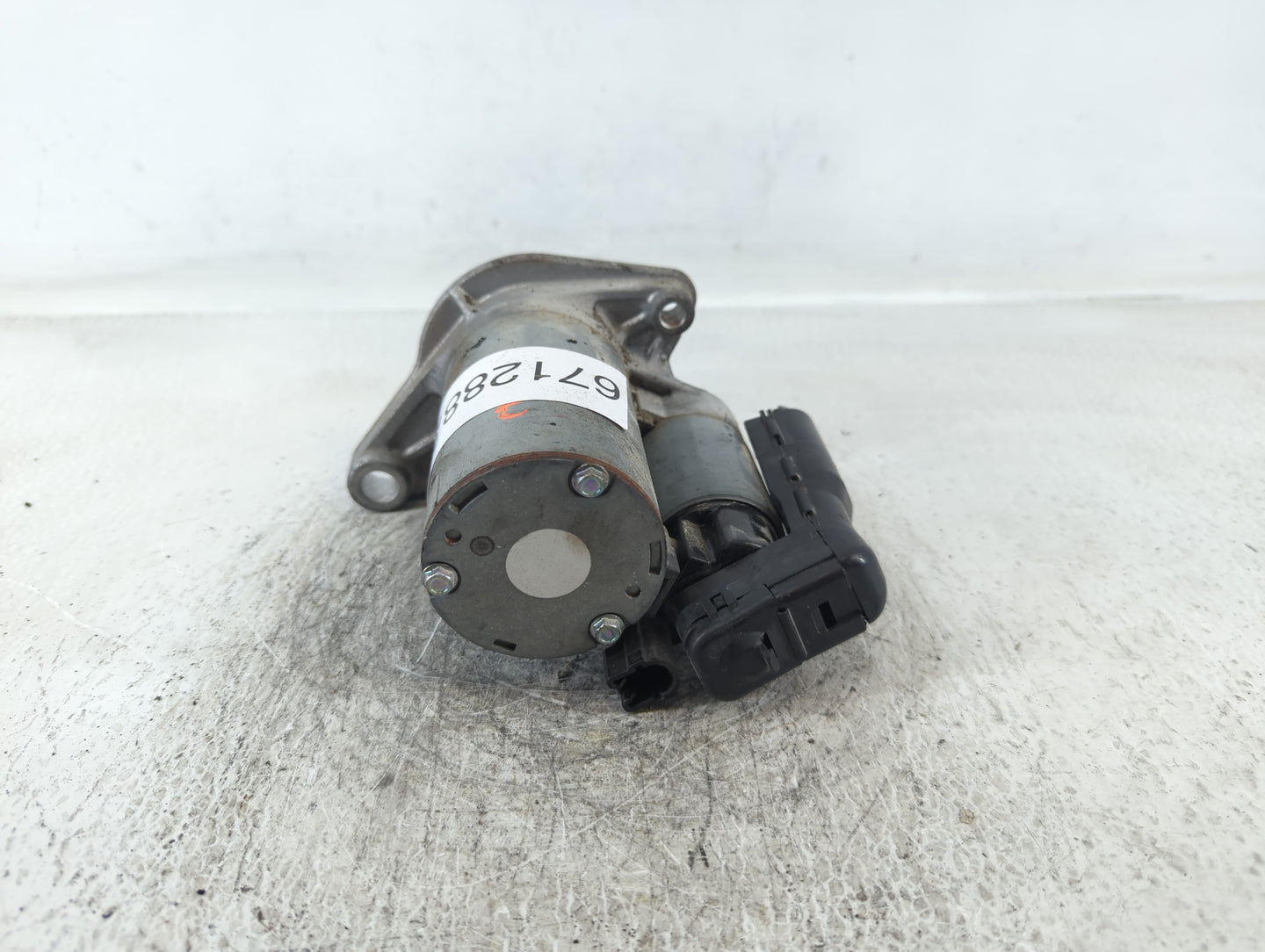 2018-2022 Toyota Camry Car Starter Motor Solenoid OEM P/N:28100-F0060 438000-6060 Fits Fits 2018 2019 2020 2021 2022 OEM Use