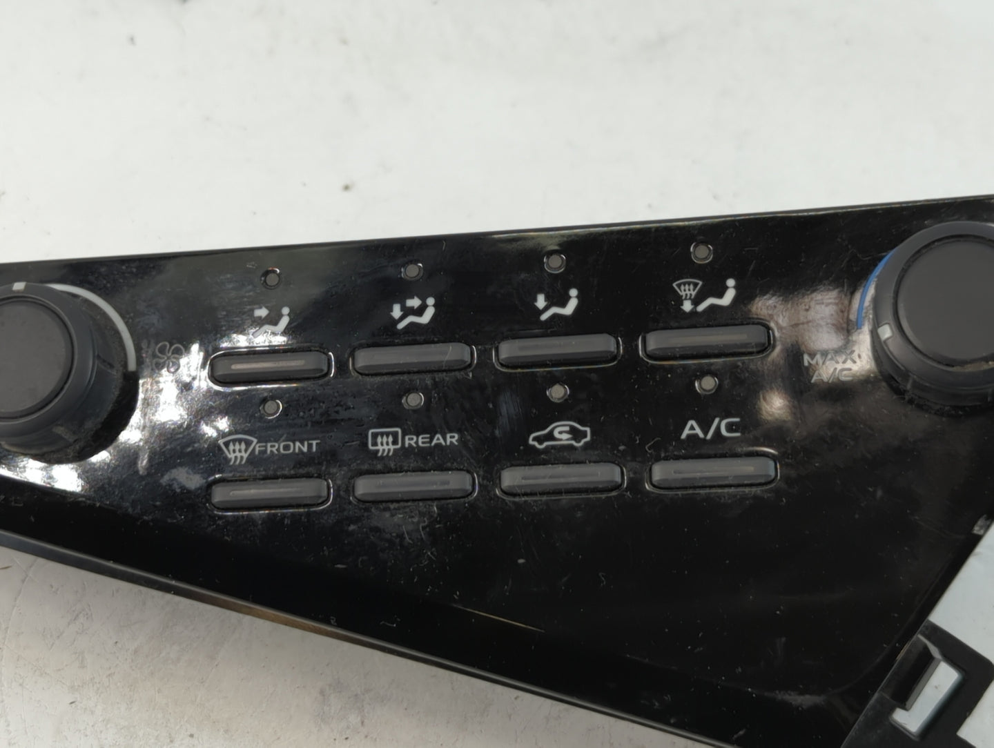 2018-2022 Toyota Camry Climate Control Module Temperature AC/Heater Replacement P/N:55900-06470 Fits Fits 2018 2019 2020 202
