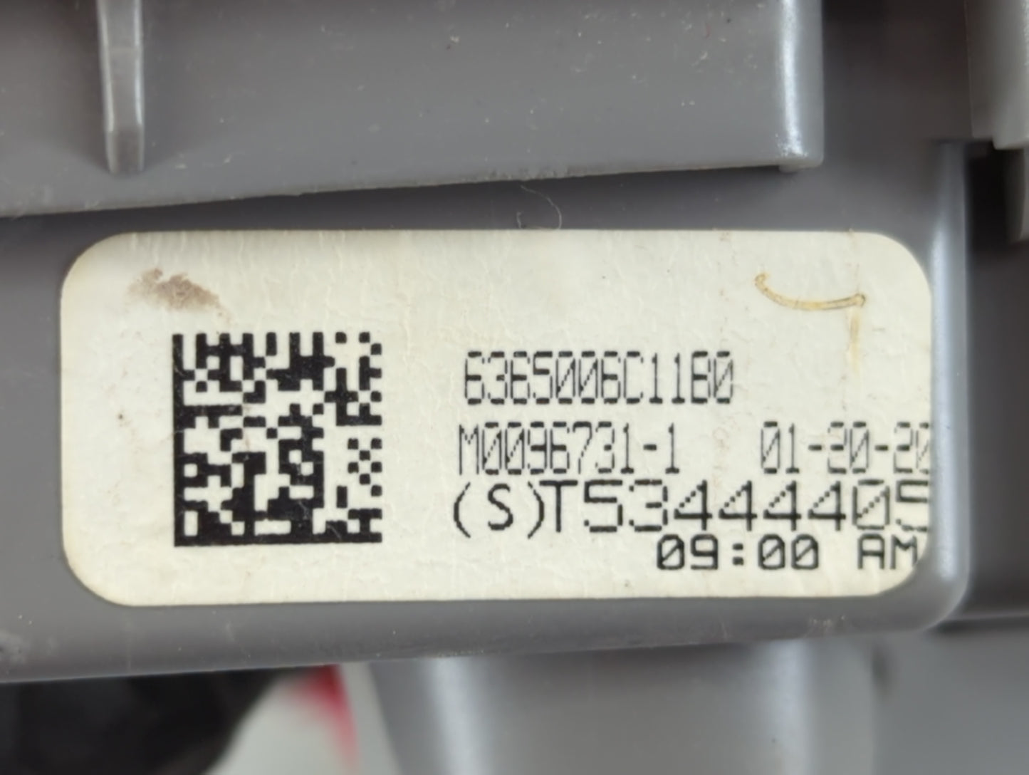 2020 Toyota Camry Overhead Roof Console - Oemusedautoparts1.com