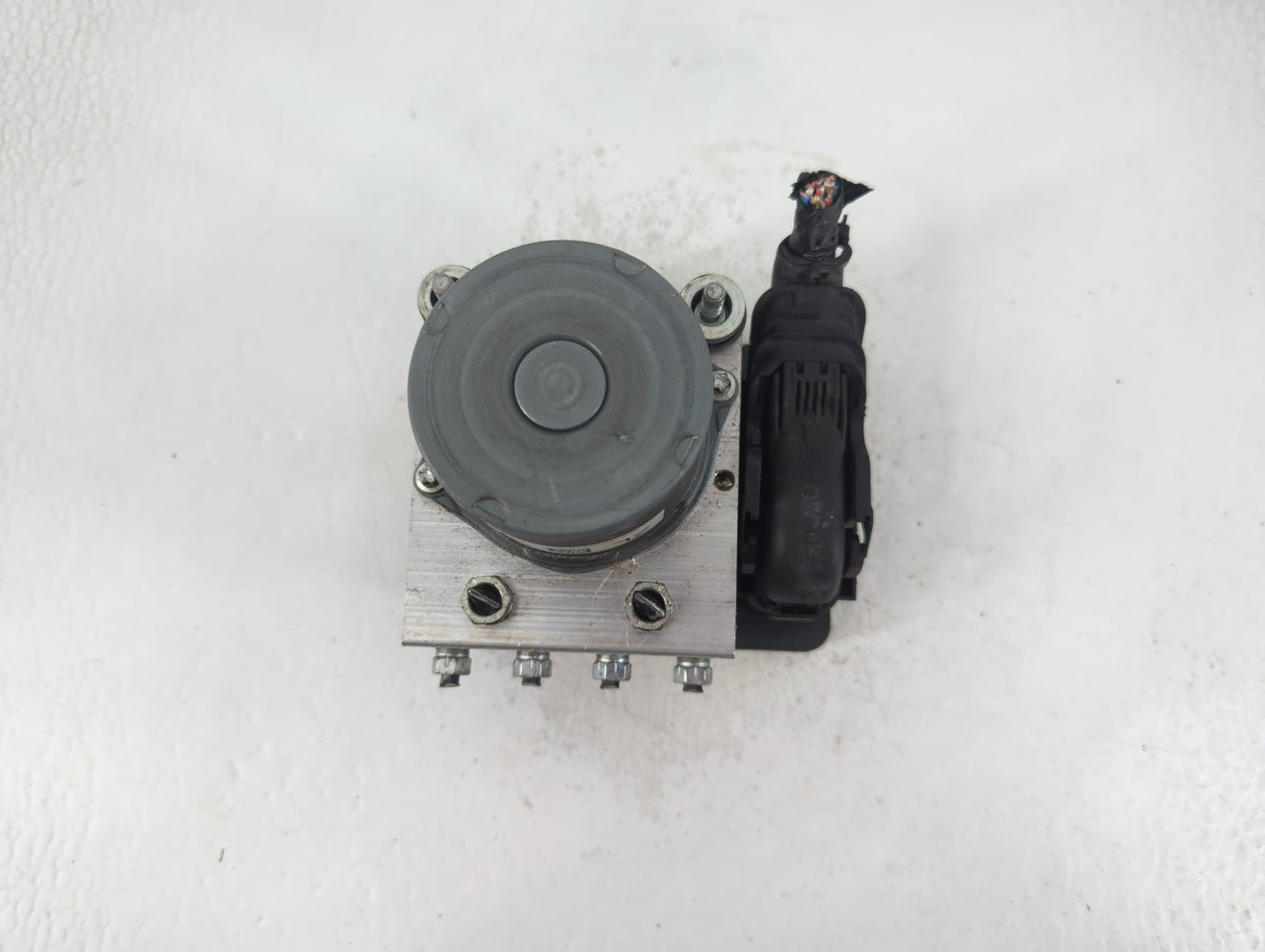 2018-2020 Toyota Camry ABS Pump Control Module Replacement P/N:44540-06290 Fits Fits 2018 2019 2020 OEM Used Auto Parts - Oe