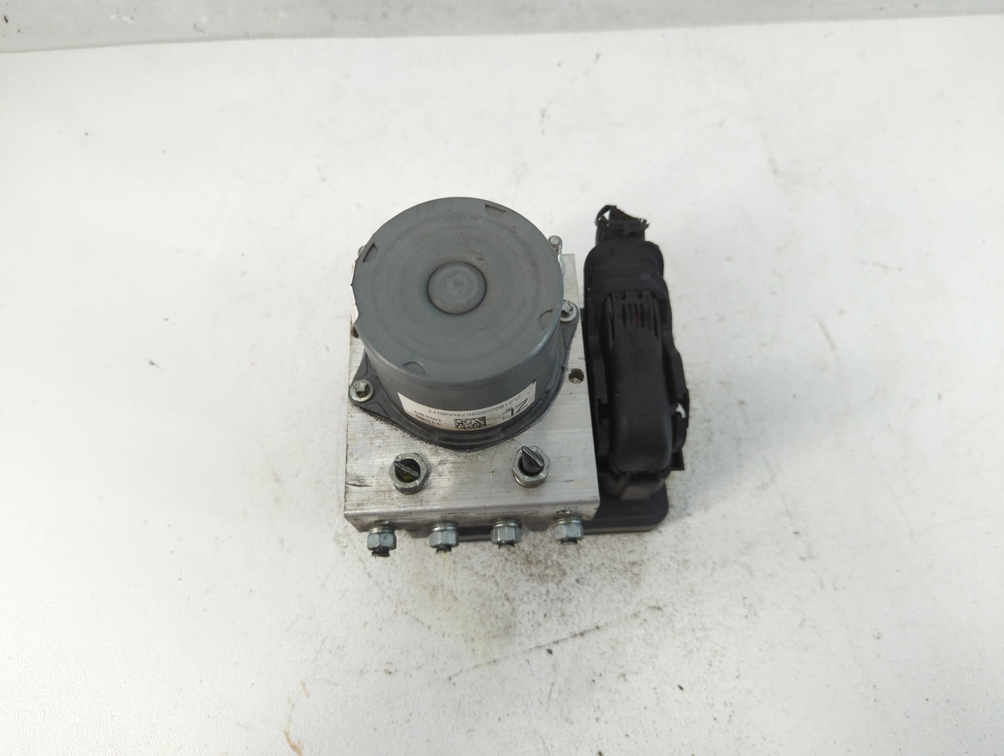 2018-2020 Toyota Camry ABS Pump Control Module Replacement P/N:44540-06290 Fits Fits 2018 2019 2020 OEM Used Auto Parts - Oe