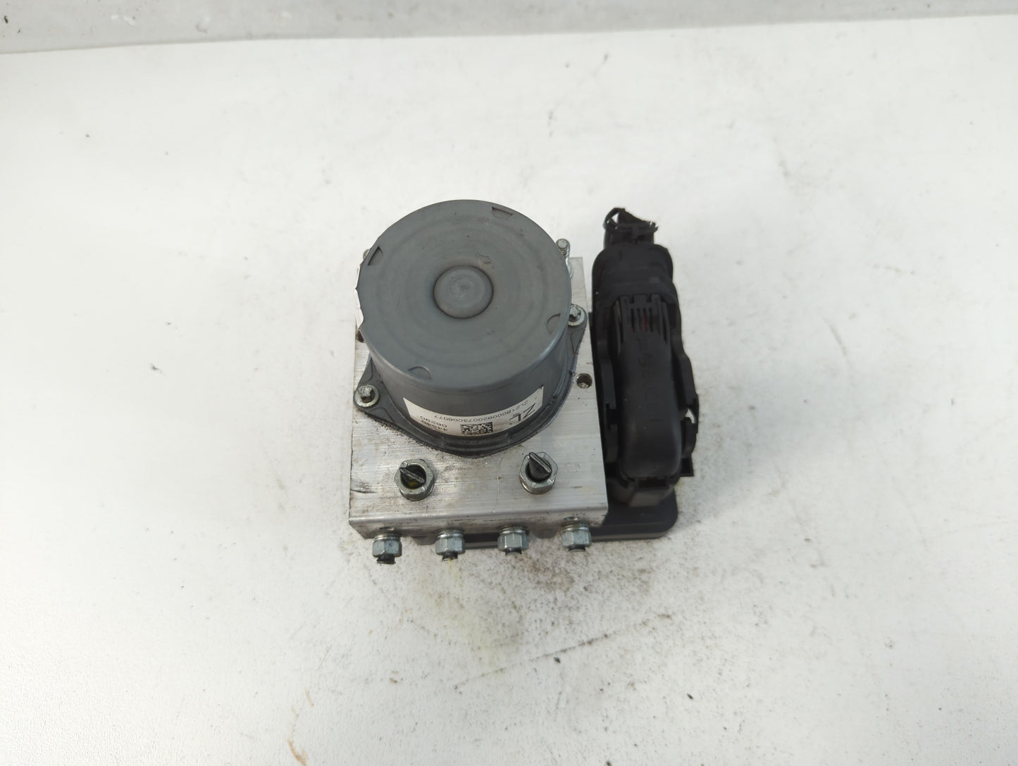 2018-2020 Toyota Camry ABS Pump Control Module Replacement P/N:44540-06290 Fits Fits 2018 2019 2020 OEM Used Auto Parts - Oe