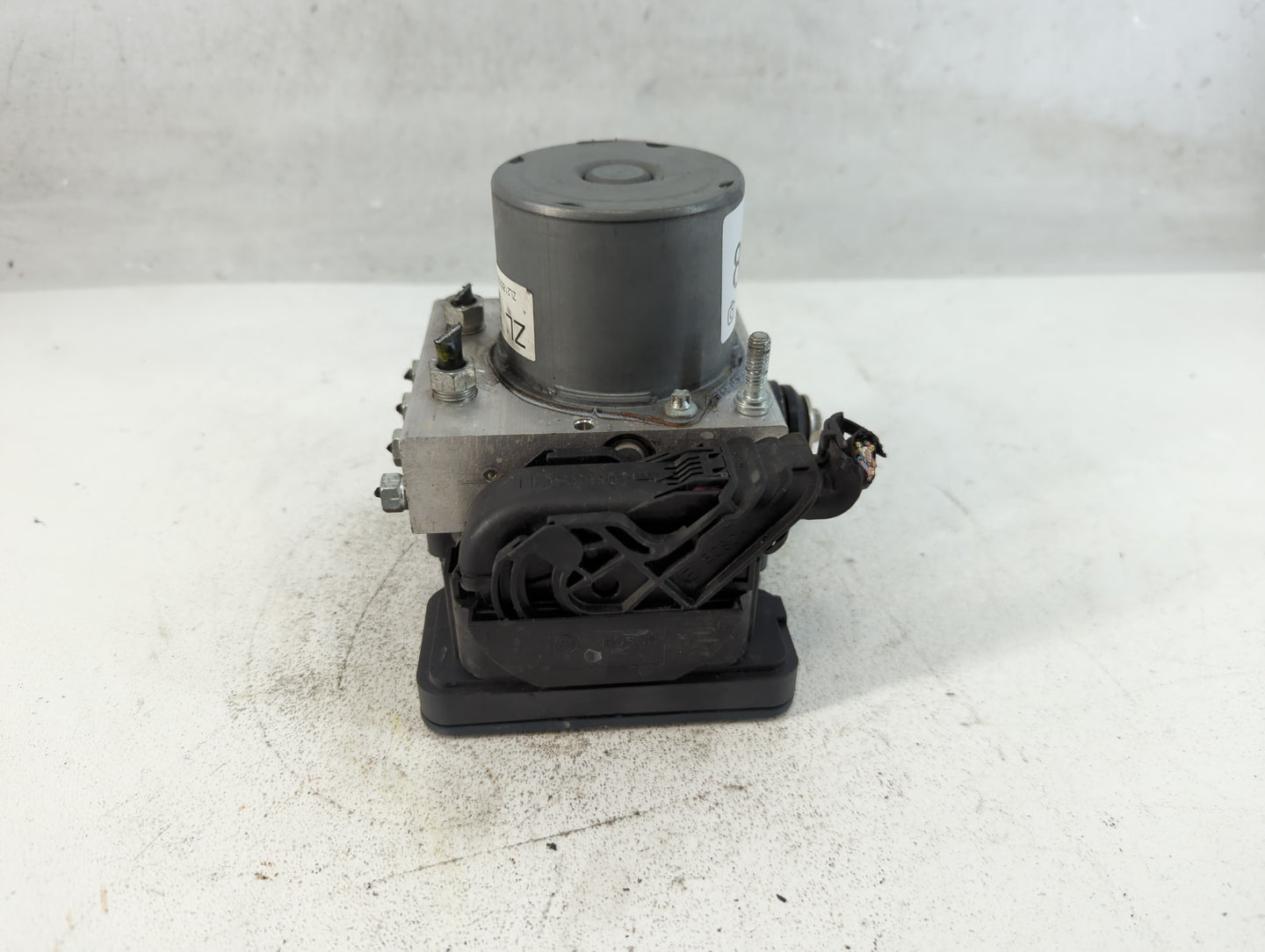 2018-2020 Toyota Camry ABS Pump Control Module Replacement P/N:44540-06290 Fits Fits 2018 2019 2020 OEM Used Auto Parts - Oe