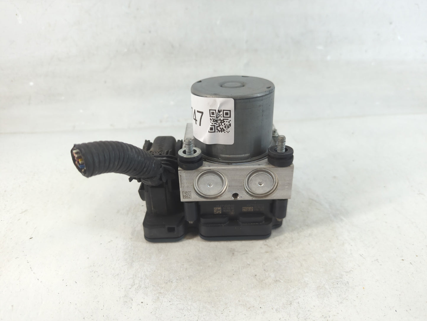 2018-2020 Toyota Camry ABS Pump Control Module Replacement P/N:44540 06290 Fits Fits 2018 2019 2020 OEM Used Auto Parts - Oe