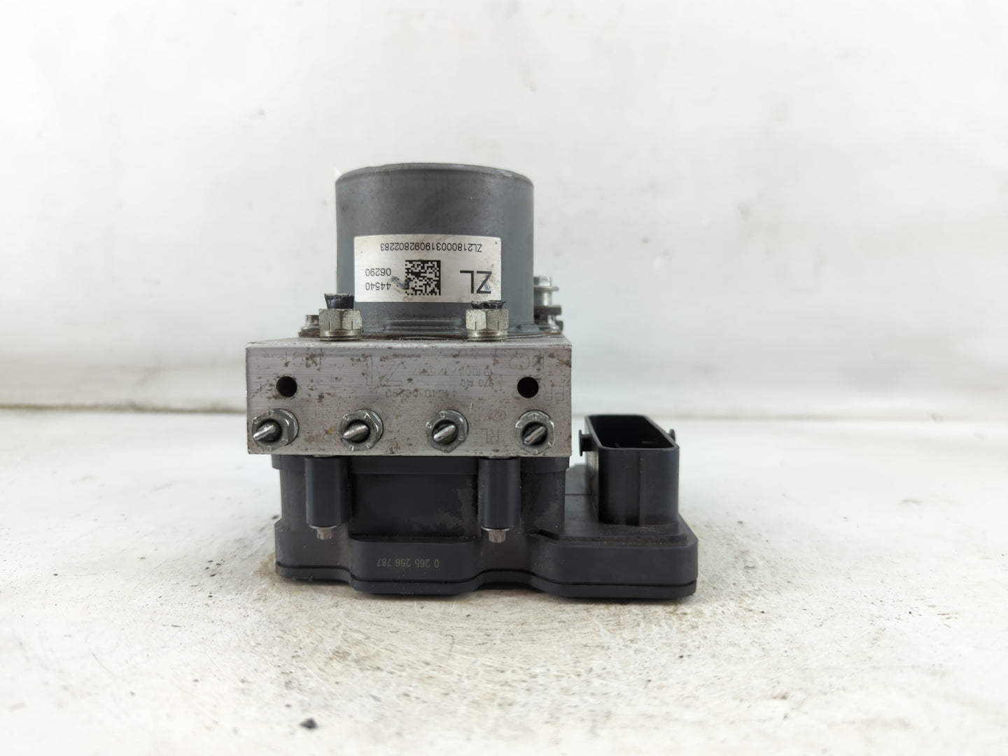2018-2020 Toyota Camry ABS Pump Control Module Replacement P/N:44540 06290 Fits Fits 2018 2019 2020 OEM Used Auto Parts - Oe