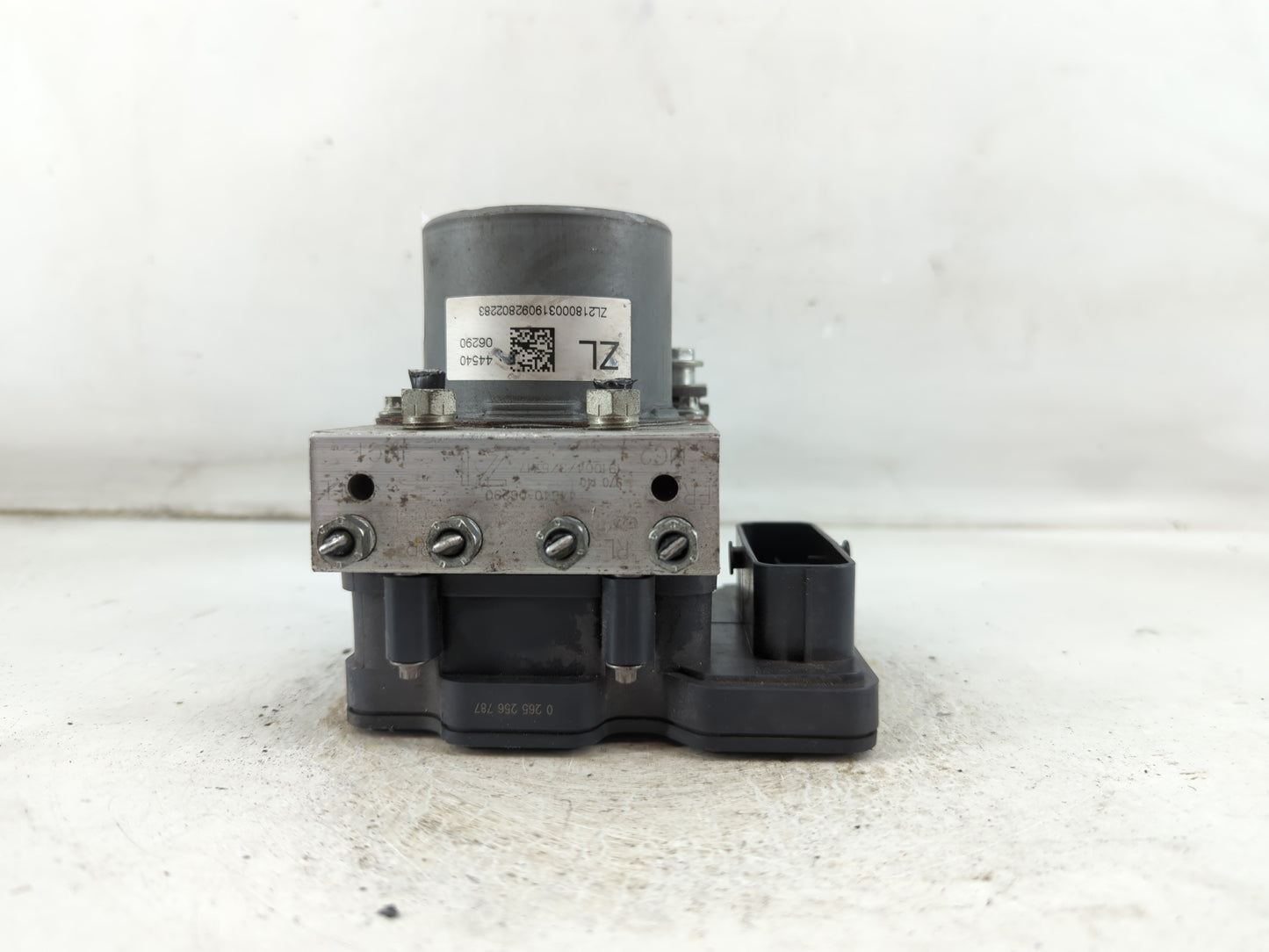 2018-2020 Toyota Camry ABS Pump Control Module Replacement P/N:44540 06290 Fits Fits 2018 2019 2020 OEM Used Auto Parts - Oe