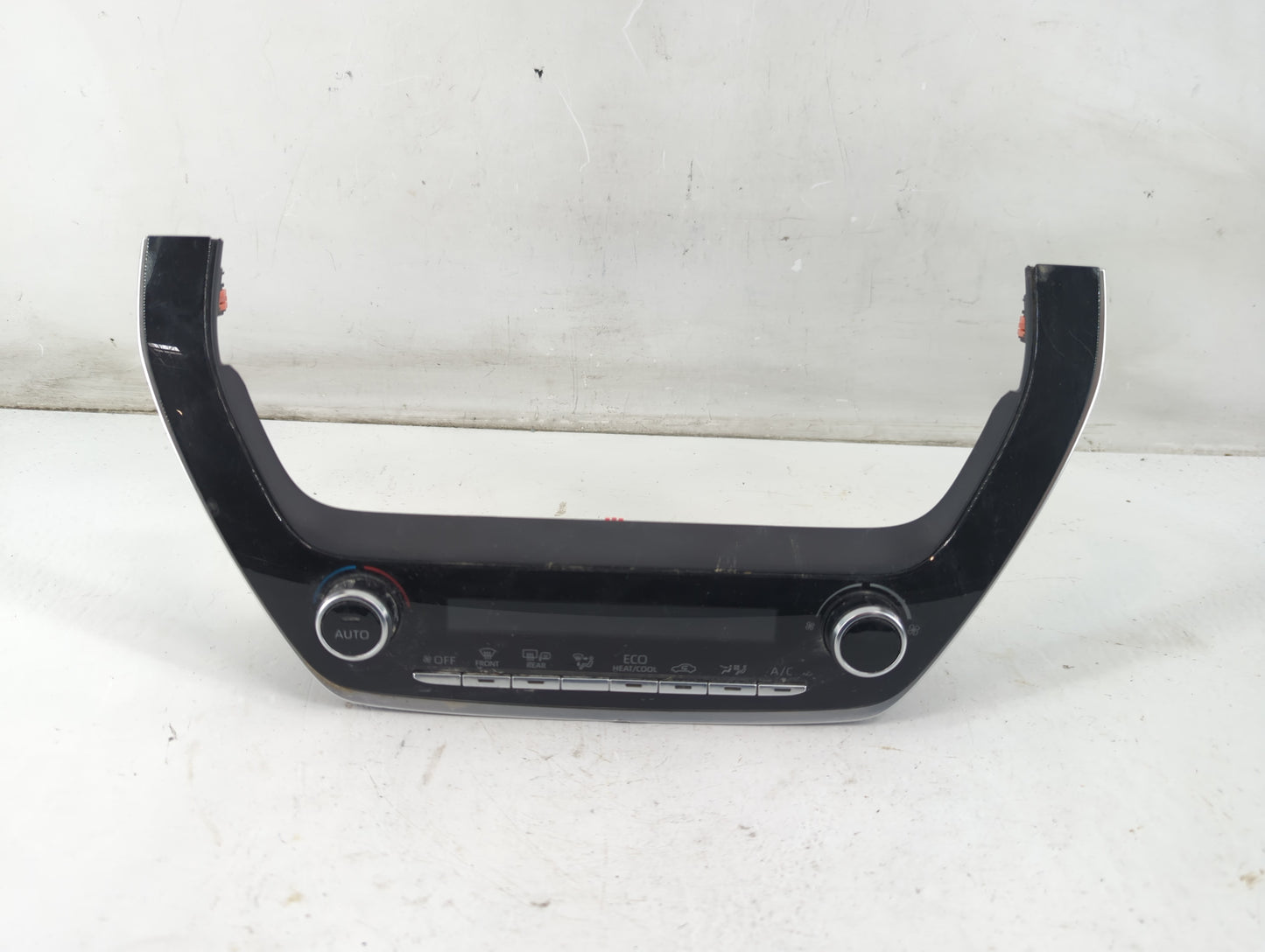 2020 Toyota Corolla Climate Control Module Temperature AC/Heater Replacement P/N:75K714 Fits OEM Used Auto Parts - Oemusedau