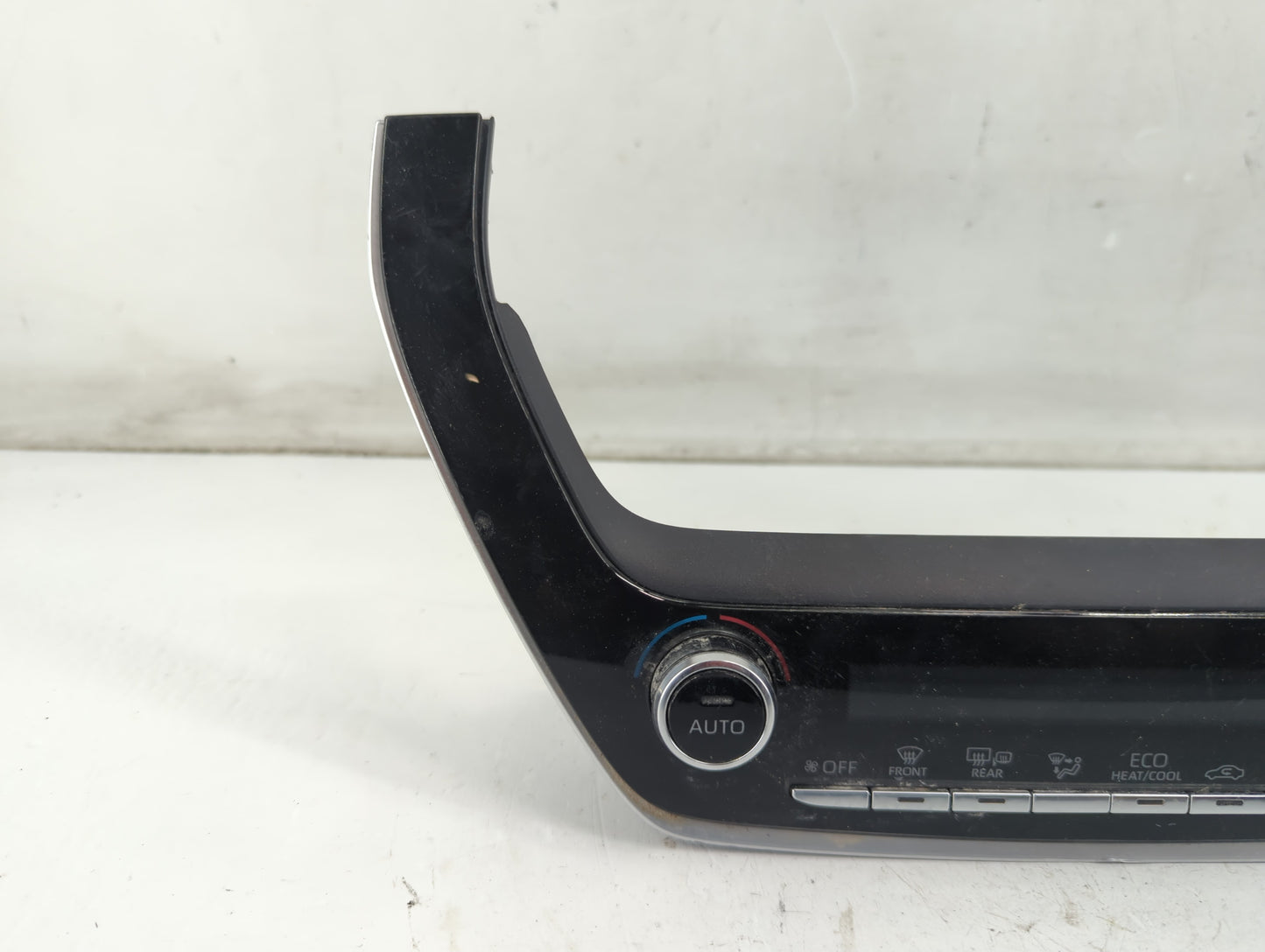 2020 Toyota Corolla Climate Control Module Temperature AC/Heater Replacement P/N:75K714 Fits OEM Used Auto Parts - Oemusedau