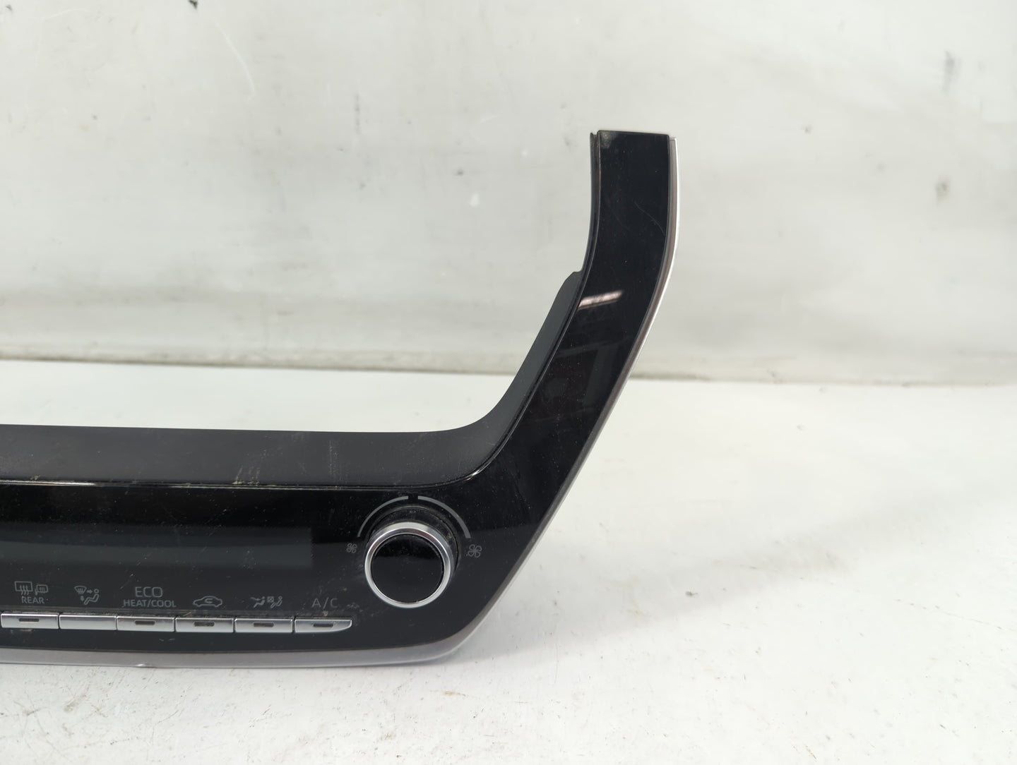 2020 Toyota Corolla Climate Control Module Temperature AC/Heater Replacement P/N:75K714 Fits OEM Used Auto Parts - Oemusedau