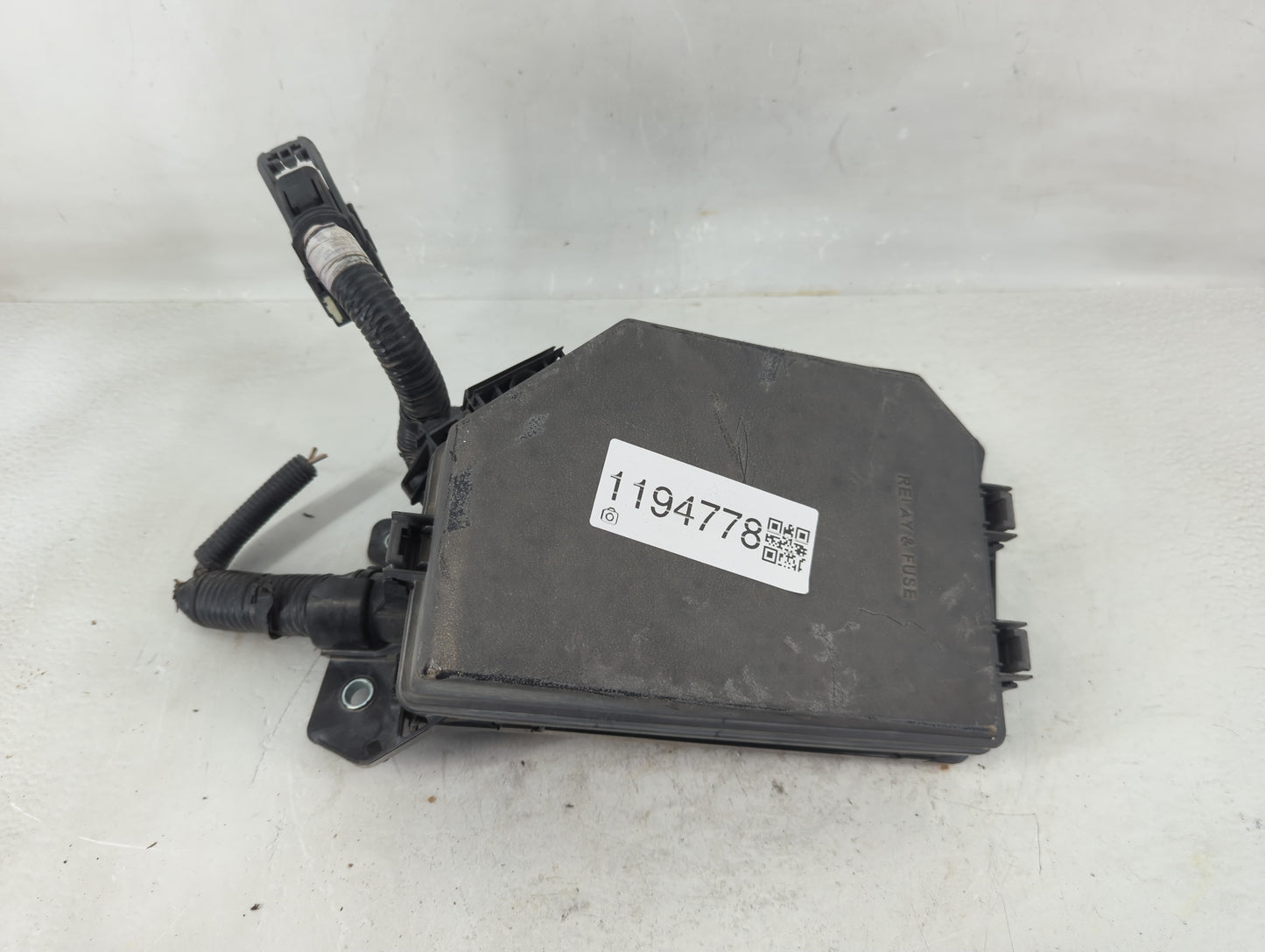 2020-2022 Toyota Corolla Fusebox Fuse Box Panel Relay Module P/N:82662-12C40 Fits Fits 2020 2021 2022 OEM Used Auto Parts - 