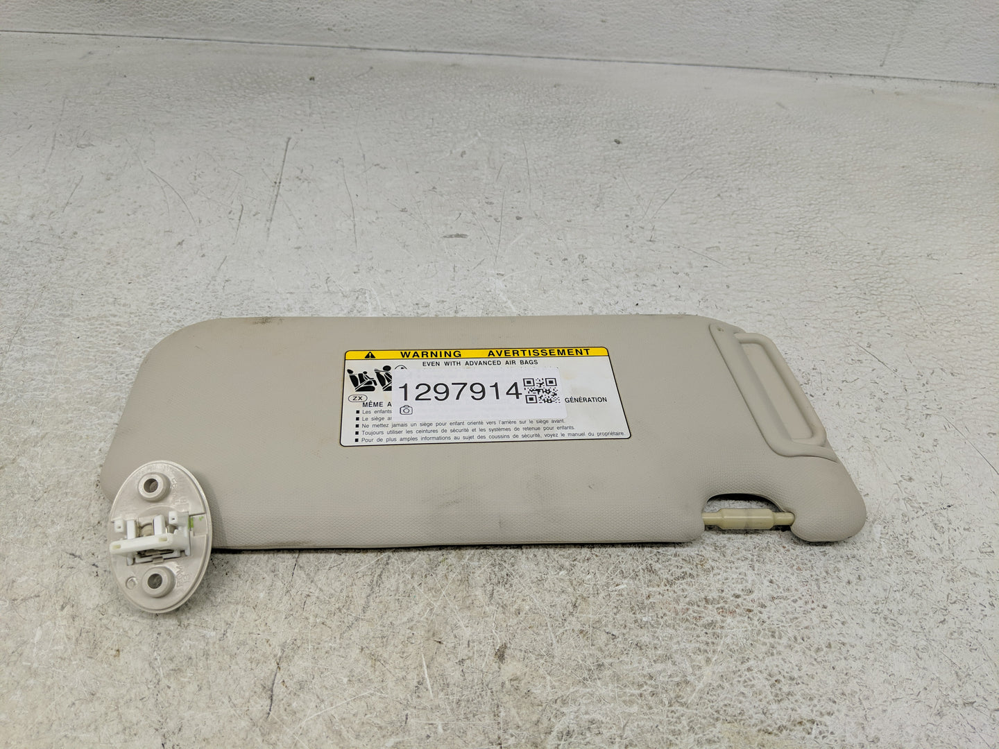 2019-2022 Toyota Corolla Sun Visor Shade Replacement Passenger Right Mirror Fits Fits 2019 2020 2021 2022 OEM Used Auto Part