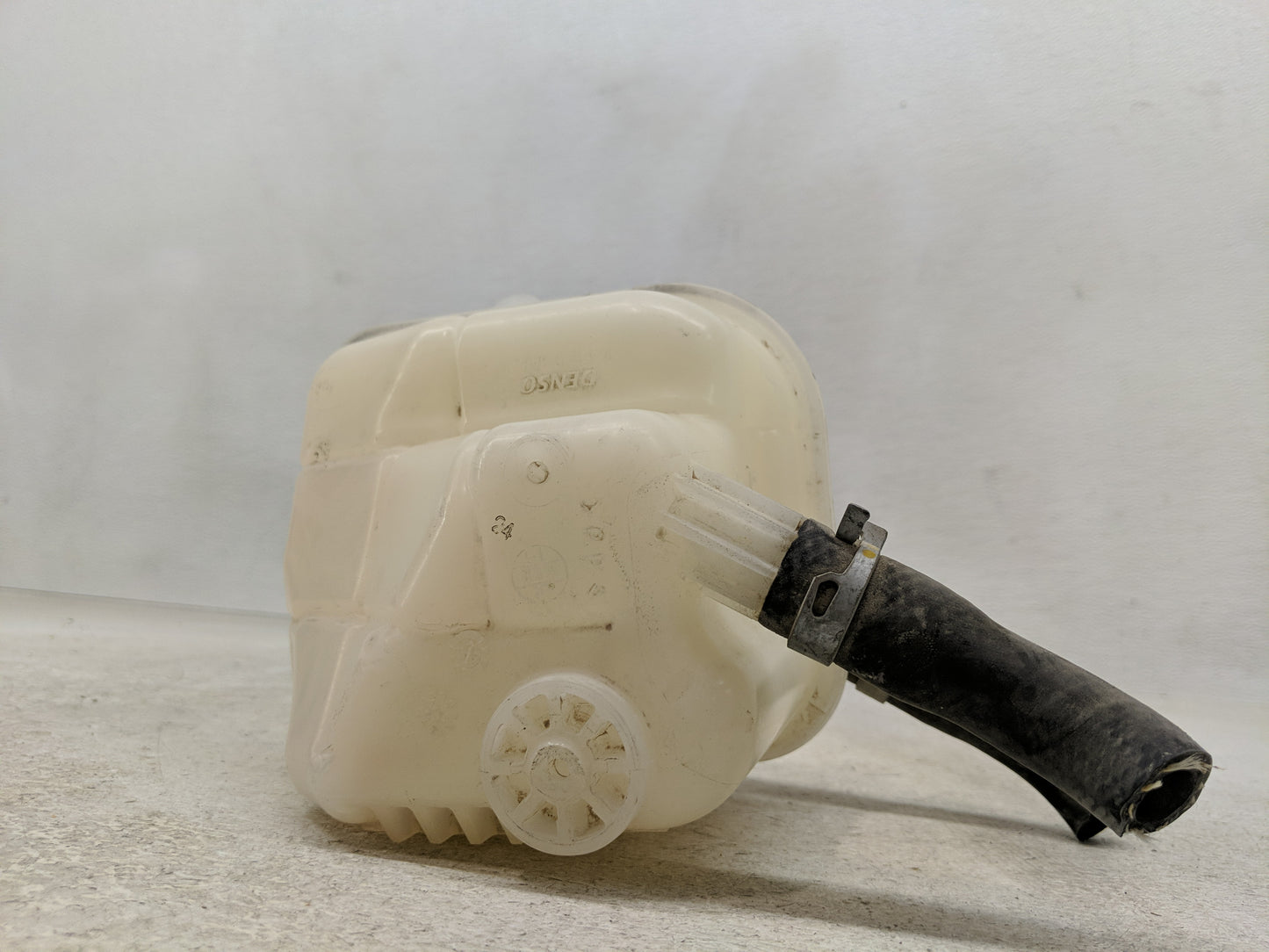 2019-2022 Toyota Corolla Windshield Washer Fluid Reservoir Bottle Oem - Oemusedautoparts1.com