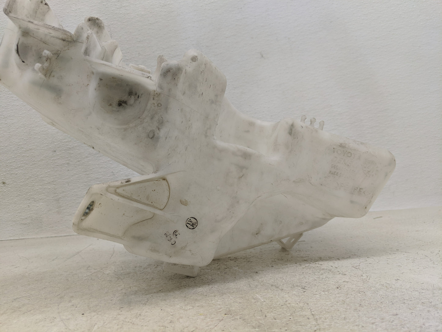 2019-2022 Toyota Corolla Windshield Washer Fluid Reservoir Bottle Oem - Oemusedautoparts1.com