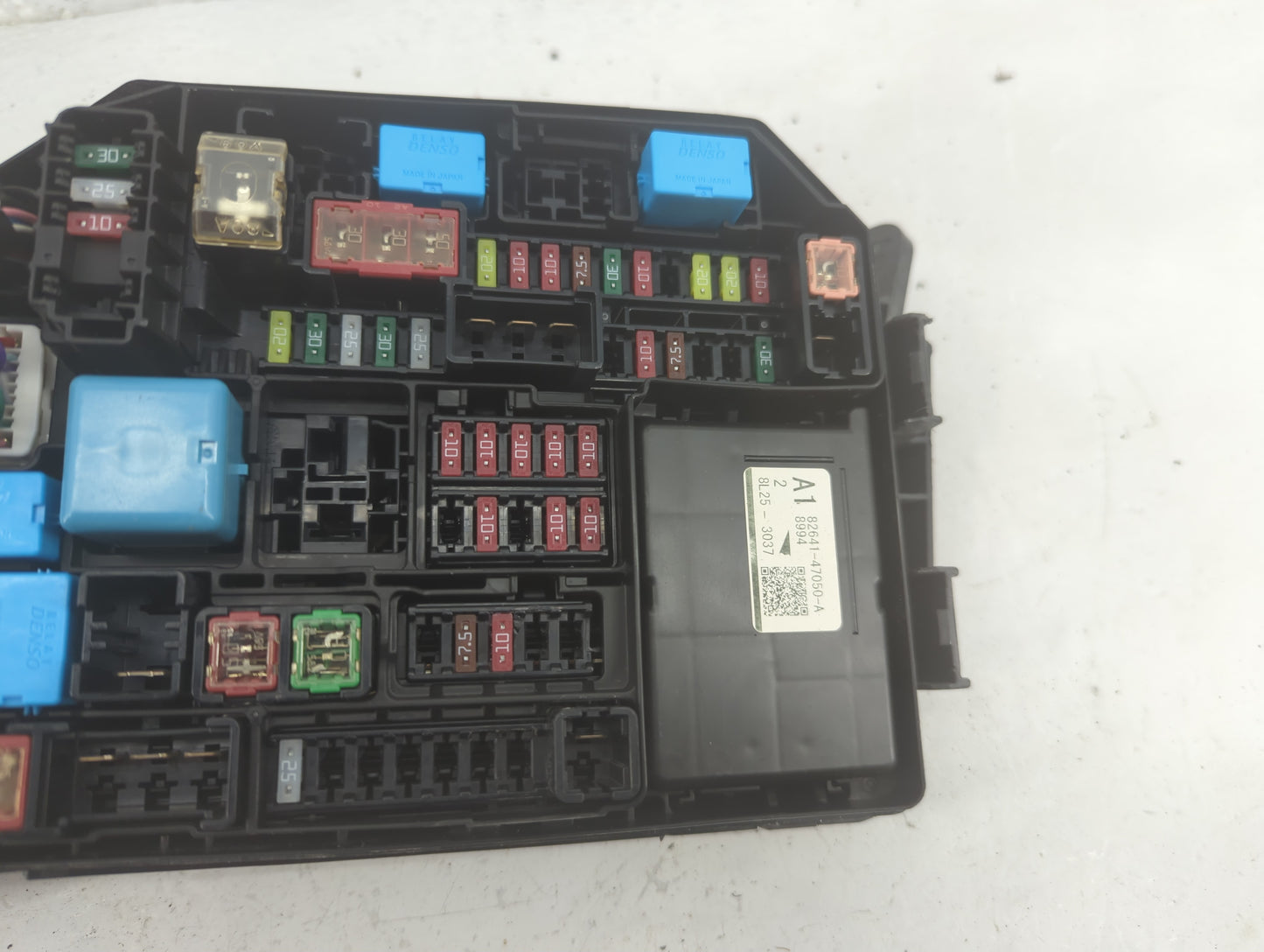 2020-2022 Toyota Corolla Fusebox Fuse Box Panel Relay Module P/N:82641-47050-A Fits Fits 2020 2021 2022 OEM Used Auto Parts 