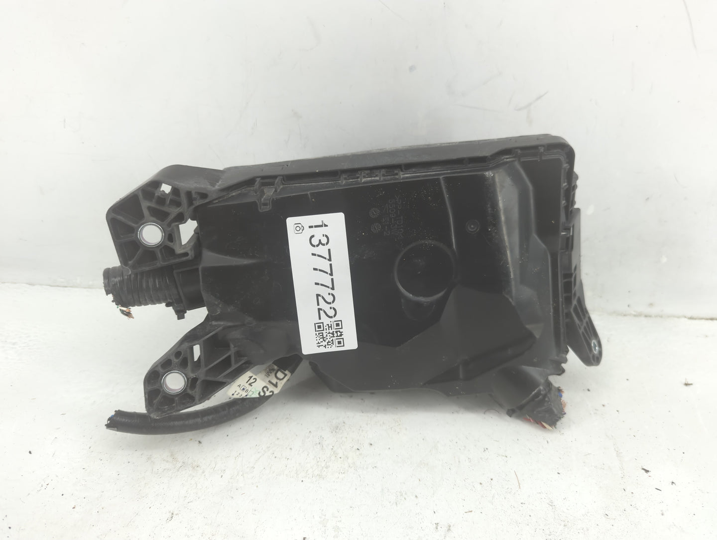 2020-2022 Toyota Corolla Fusebox Fuse Box Panel Relay Module P/N:82641-47050-A Fits Fits 2020 2021 2022 OEM Used Auto Parts 