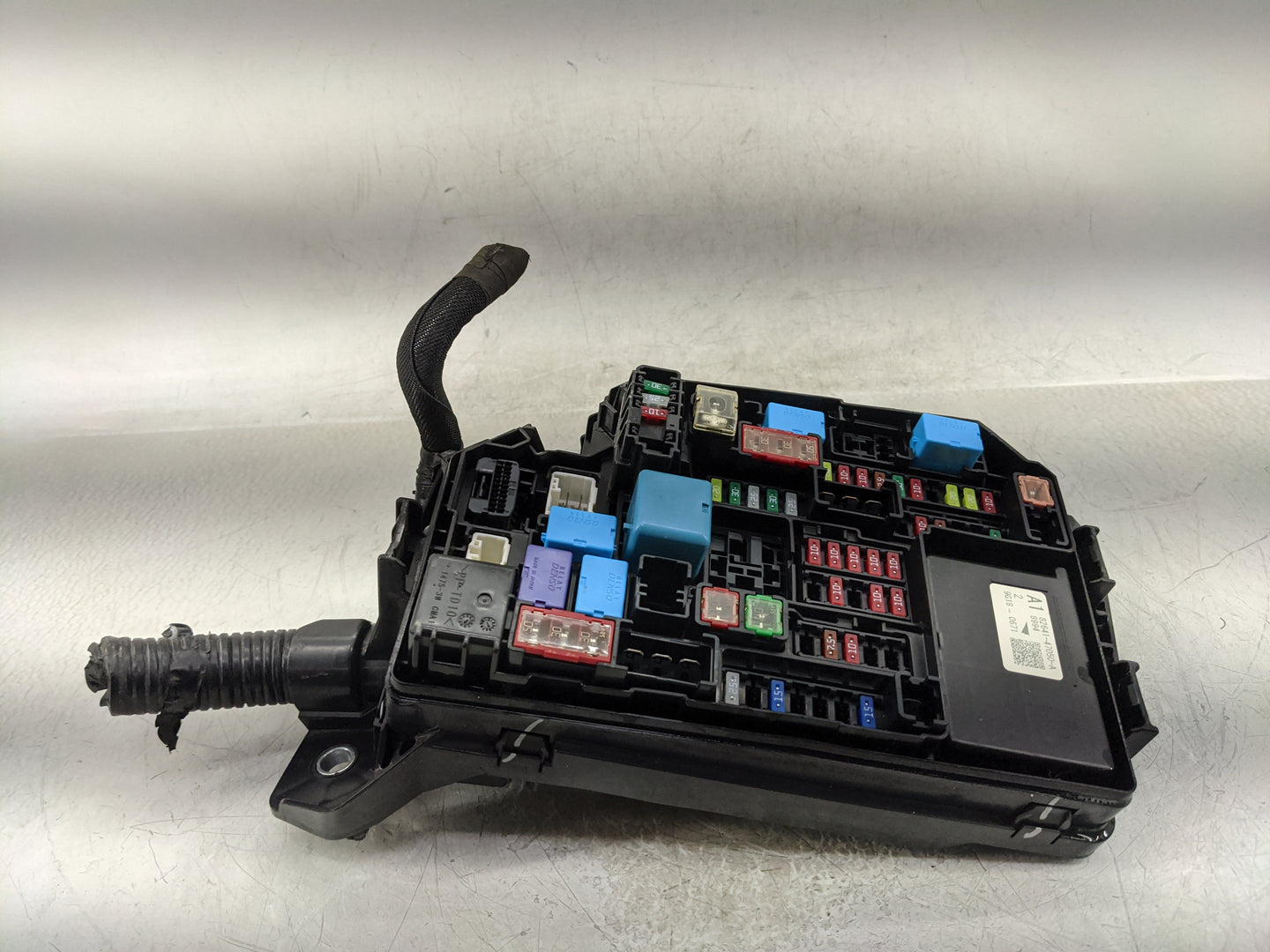 2020-2022 Toyota Corolla Fusebox Fuse Box Panel Relay Module P/N:82662-02A40 Fits Fits 2020 2021 2022 OEM Used Auto Parts - 