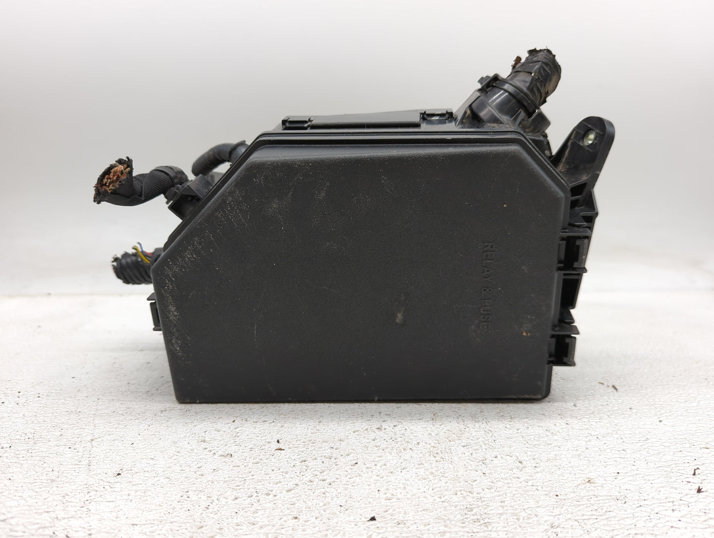2020-2022 Toyota Corolla Fusebox Fuse Box Panel Relay Module P/N:82641-47050-A Fits Fits 2020 2021 2022 OEM Used Auto Parts 